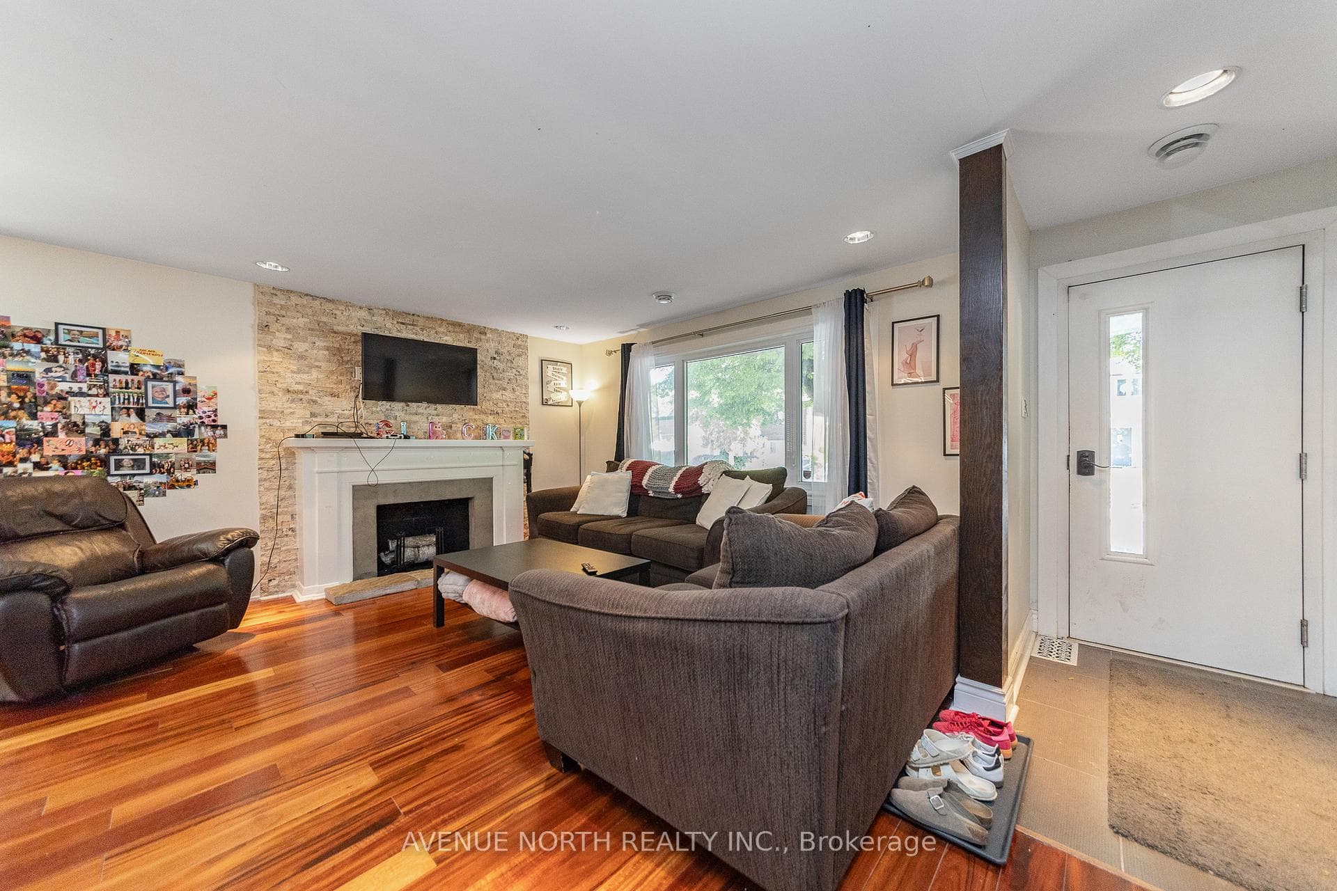 206 Blackburn Avenue photo 3