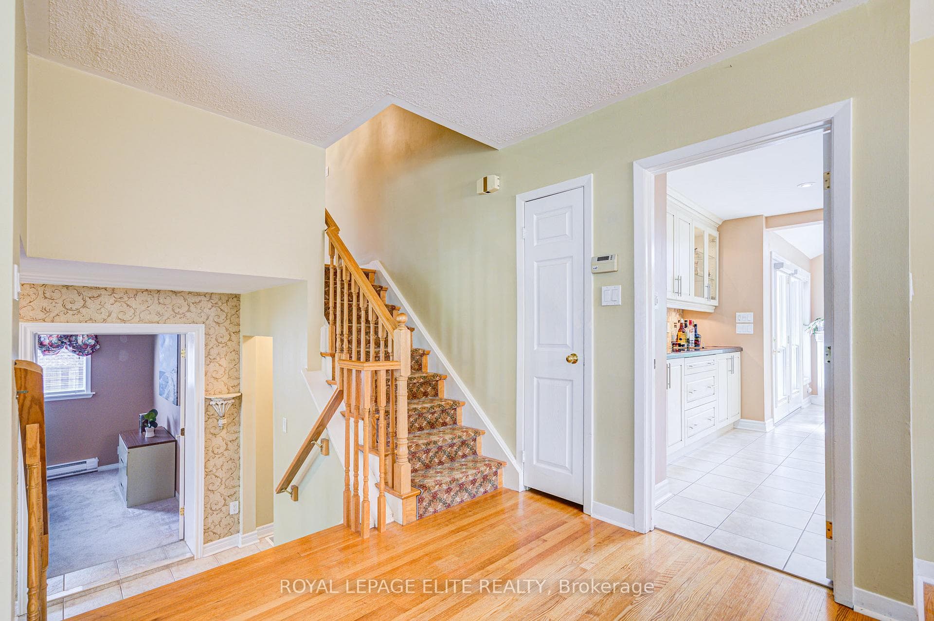 136 CARSBROOKE Road photo 13