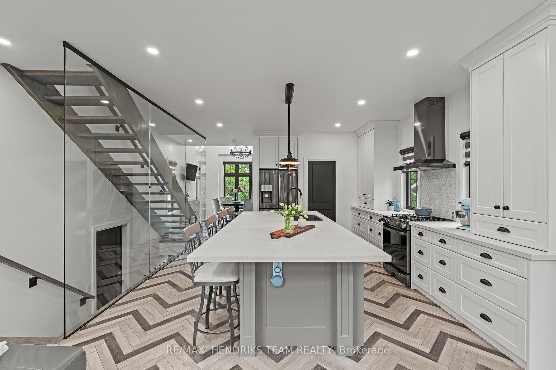 8 Stanmary Drive photo 15
