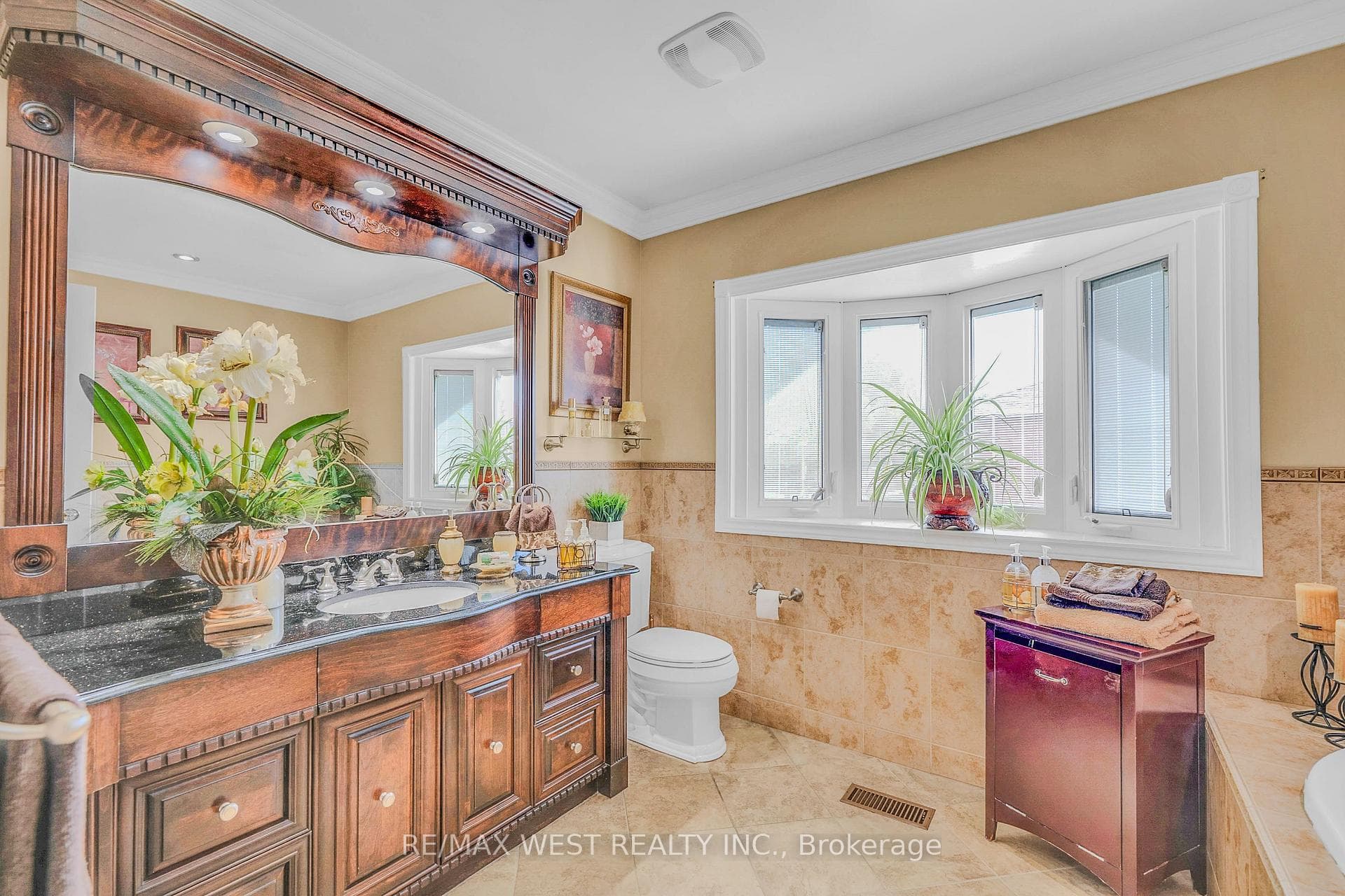 Master Ensuite