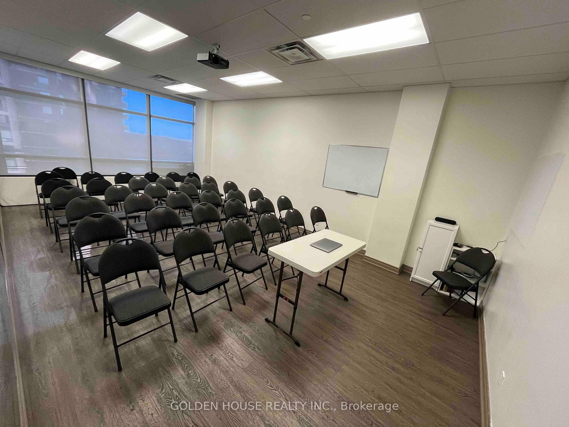 4789 Yonge Street Unit 606 photo 11