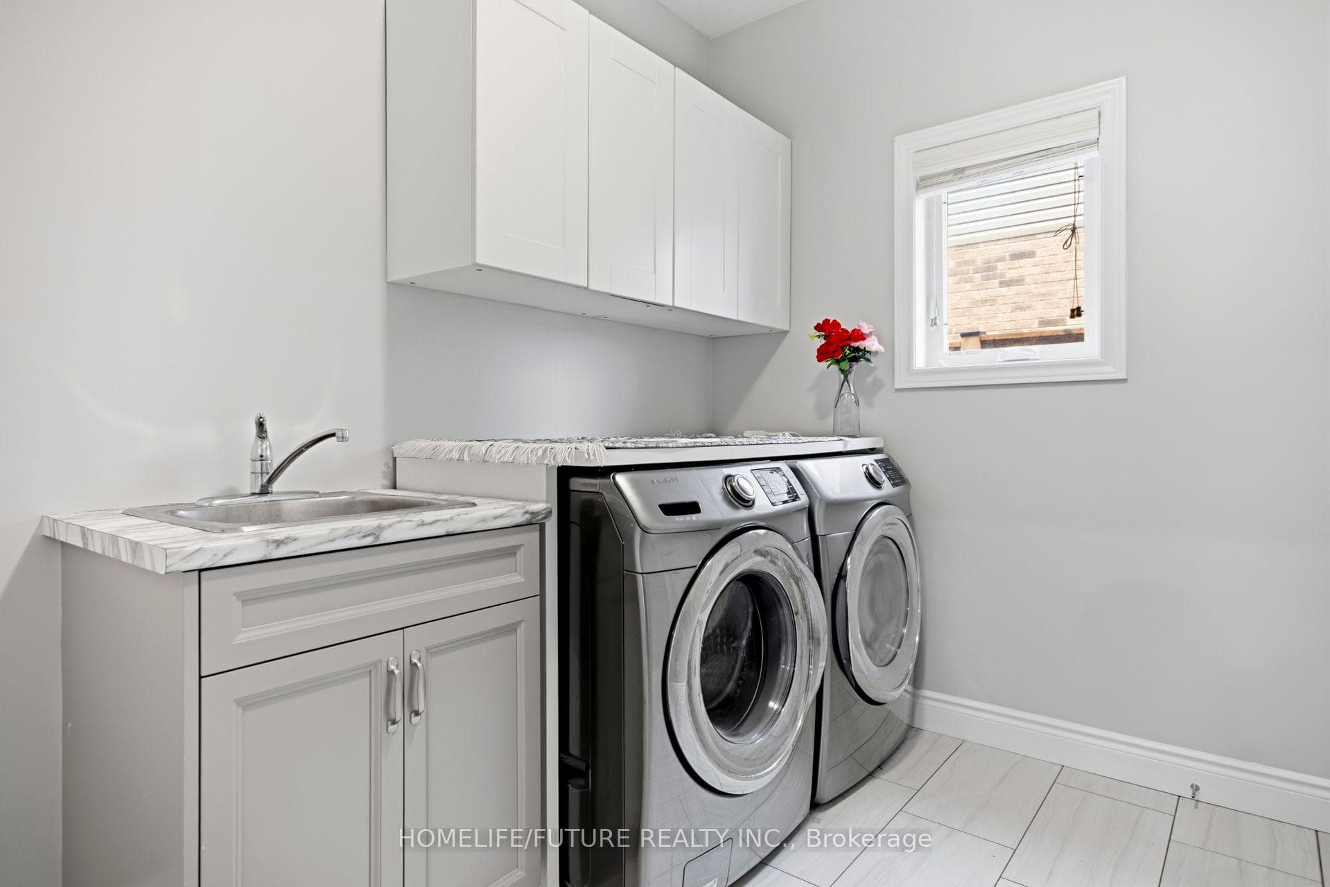 1049 Melsetter Way photo 23