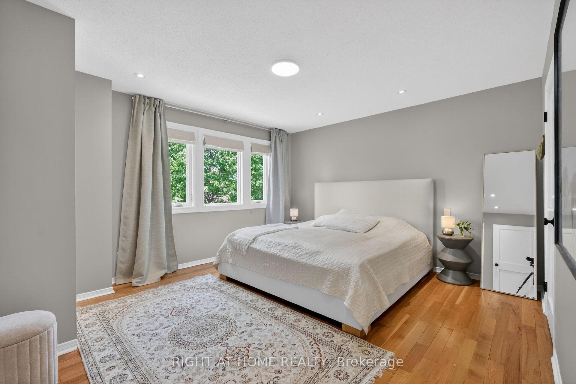 1187 Whiterock Street photo 29