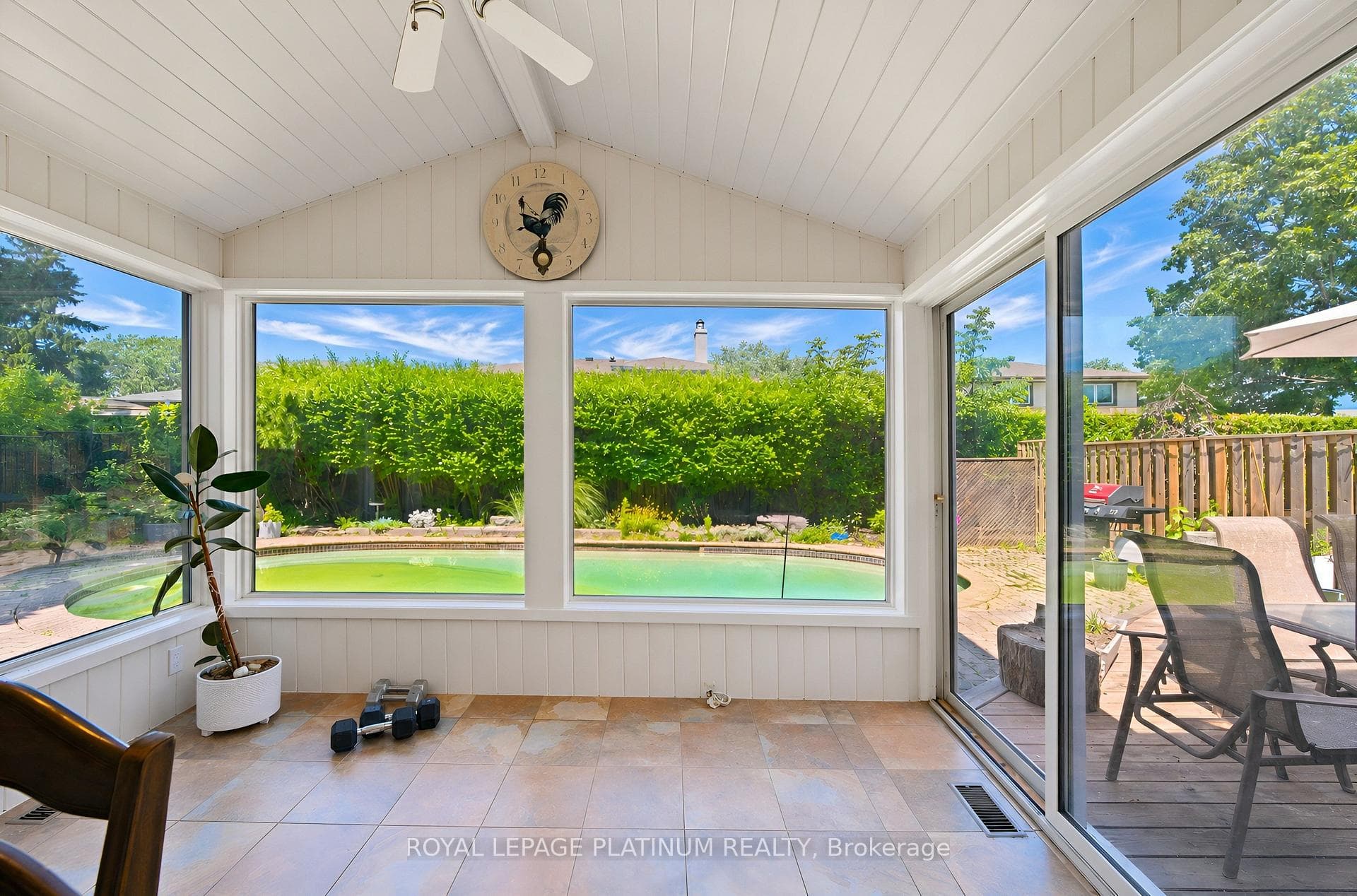 47 PARKVIEW Place photo 15