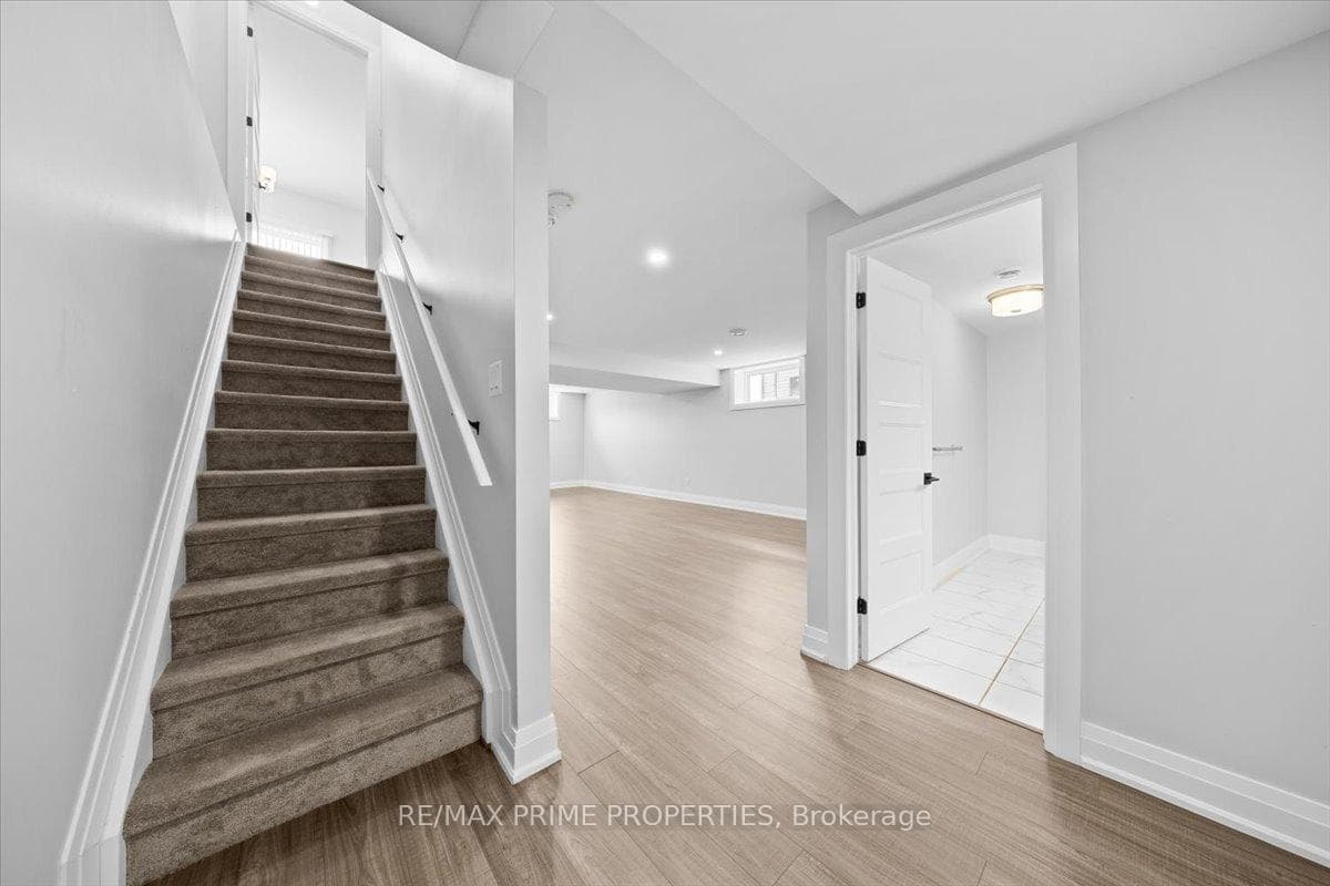 629 Conservation Street photo 38
