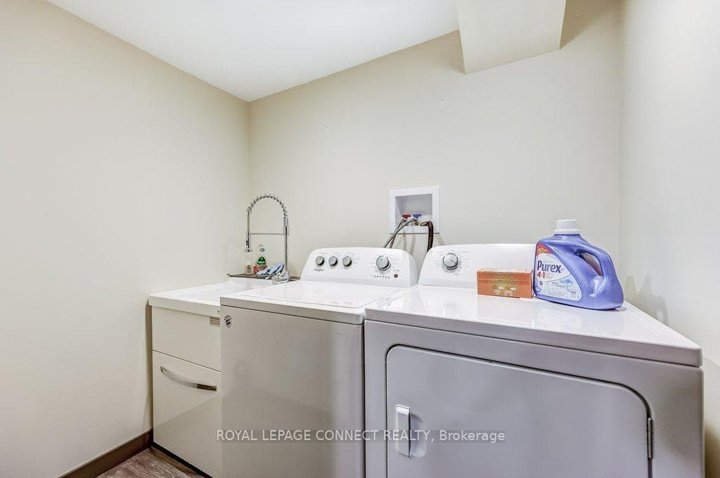 94 Waterbridge Way photo 32