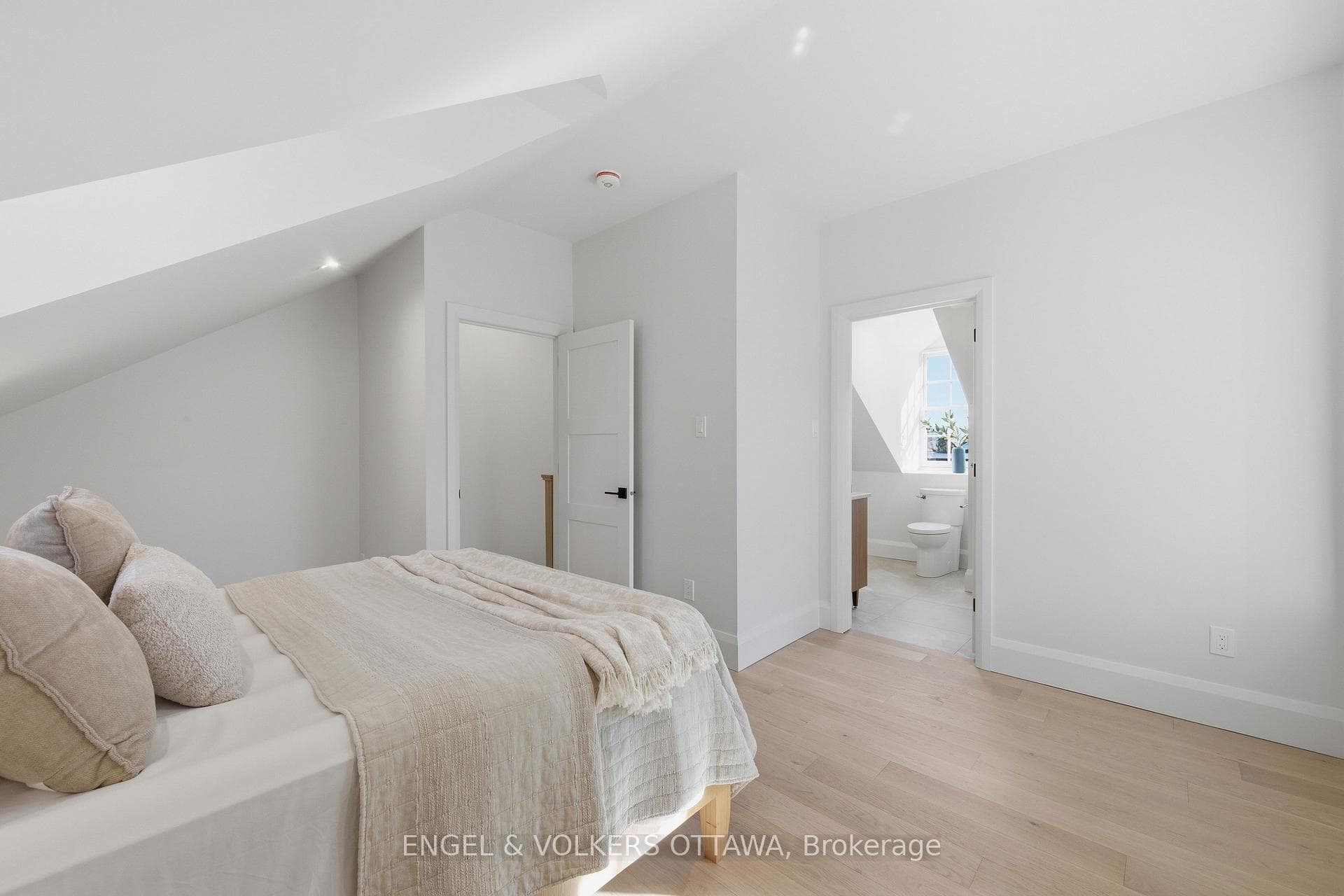 71 Thomas Street photo 37