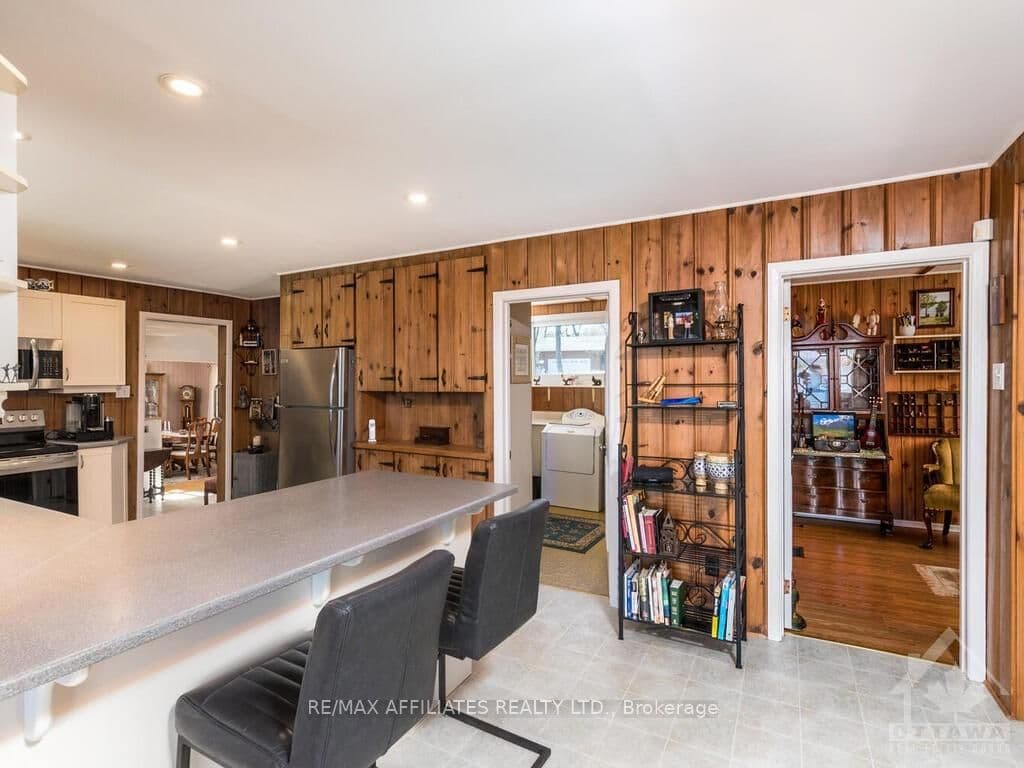 3938 ARMITAGE Avenue photo 12