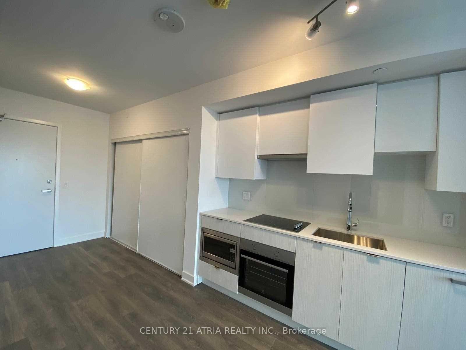 99 Broadway Avenue Unit 2812 photo 5