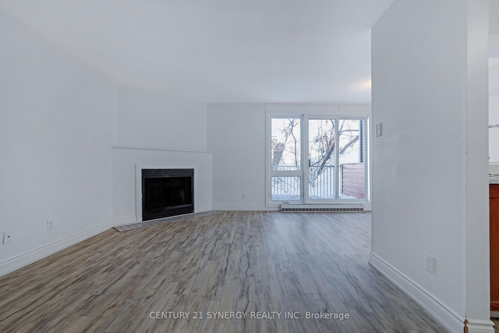 1589 ST BERNARD Street Unit 403 photo 6