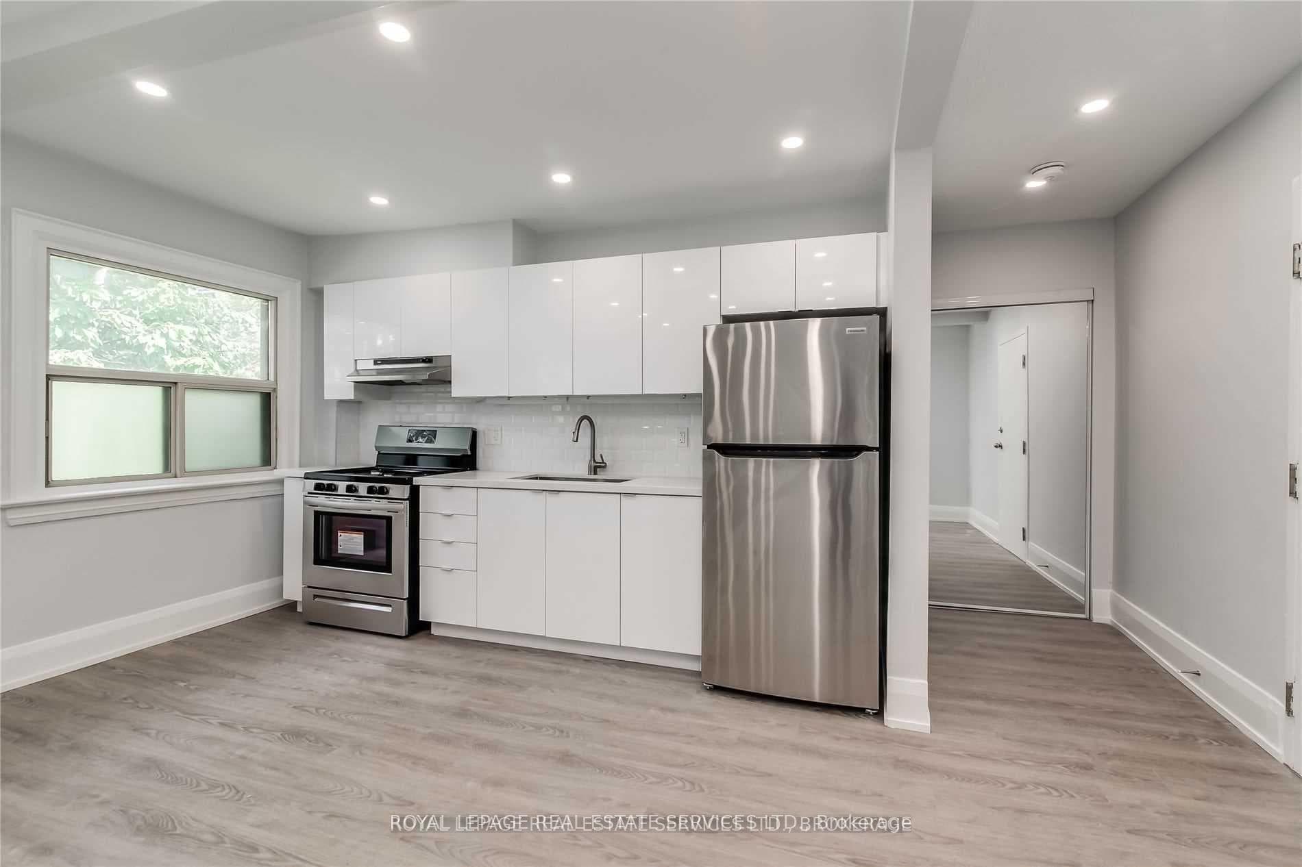 120 Vaughan Road Unit 20 photo 14