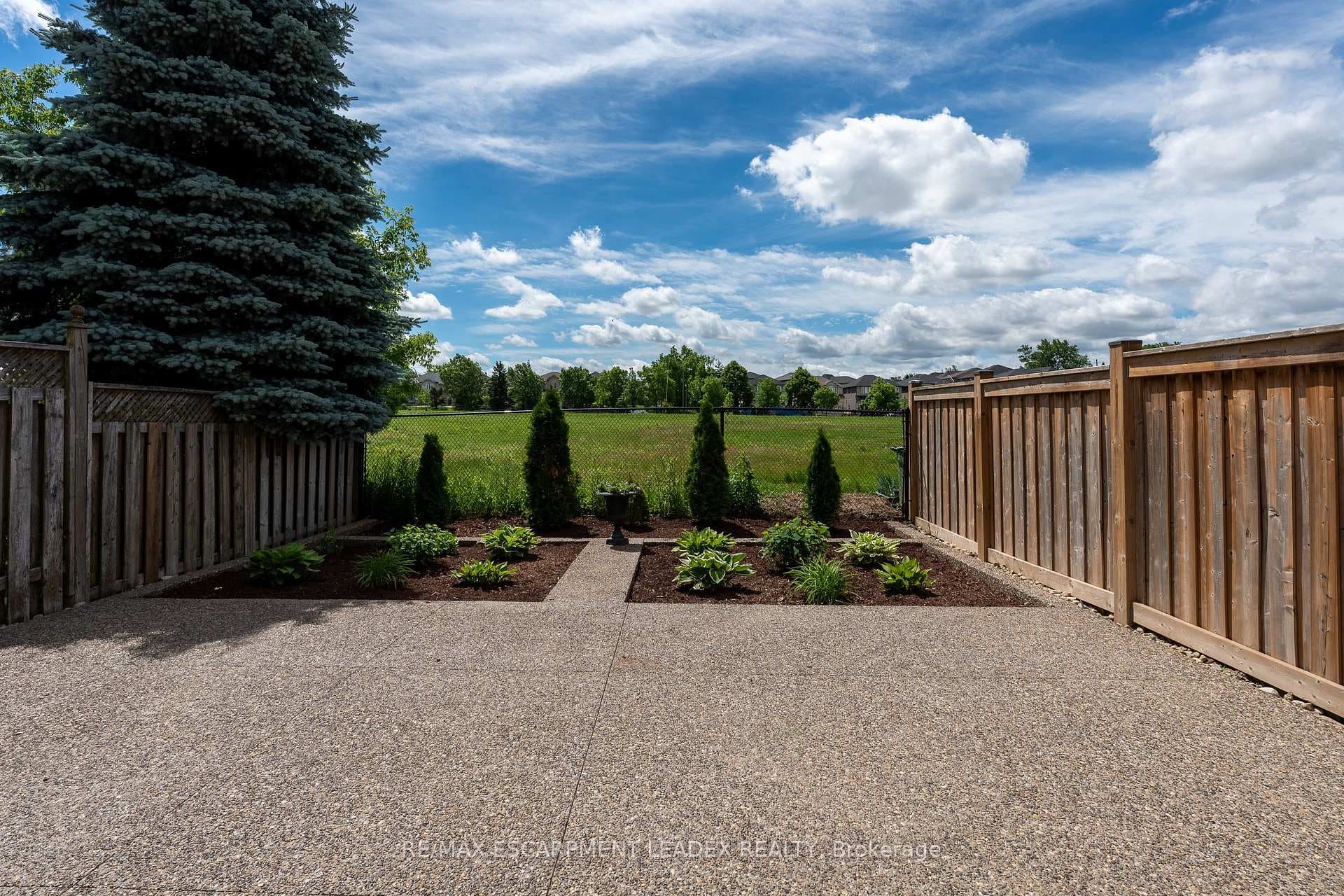 26 Olivia Place photo 27