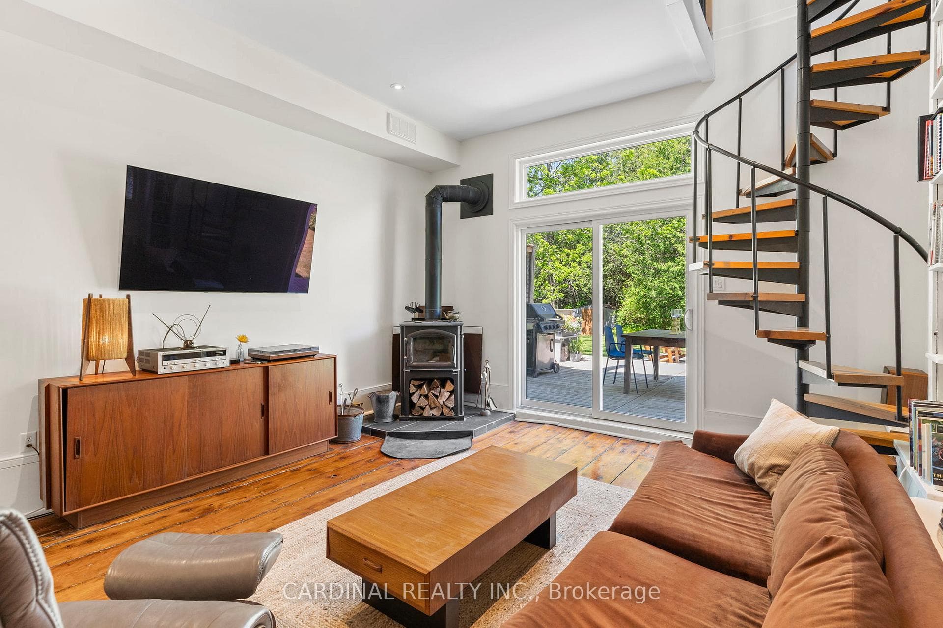 4 Norton Lane photo 27