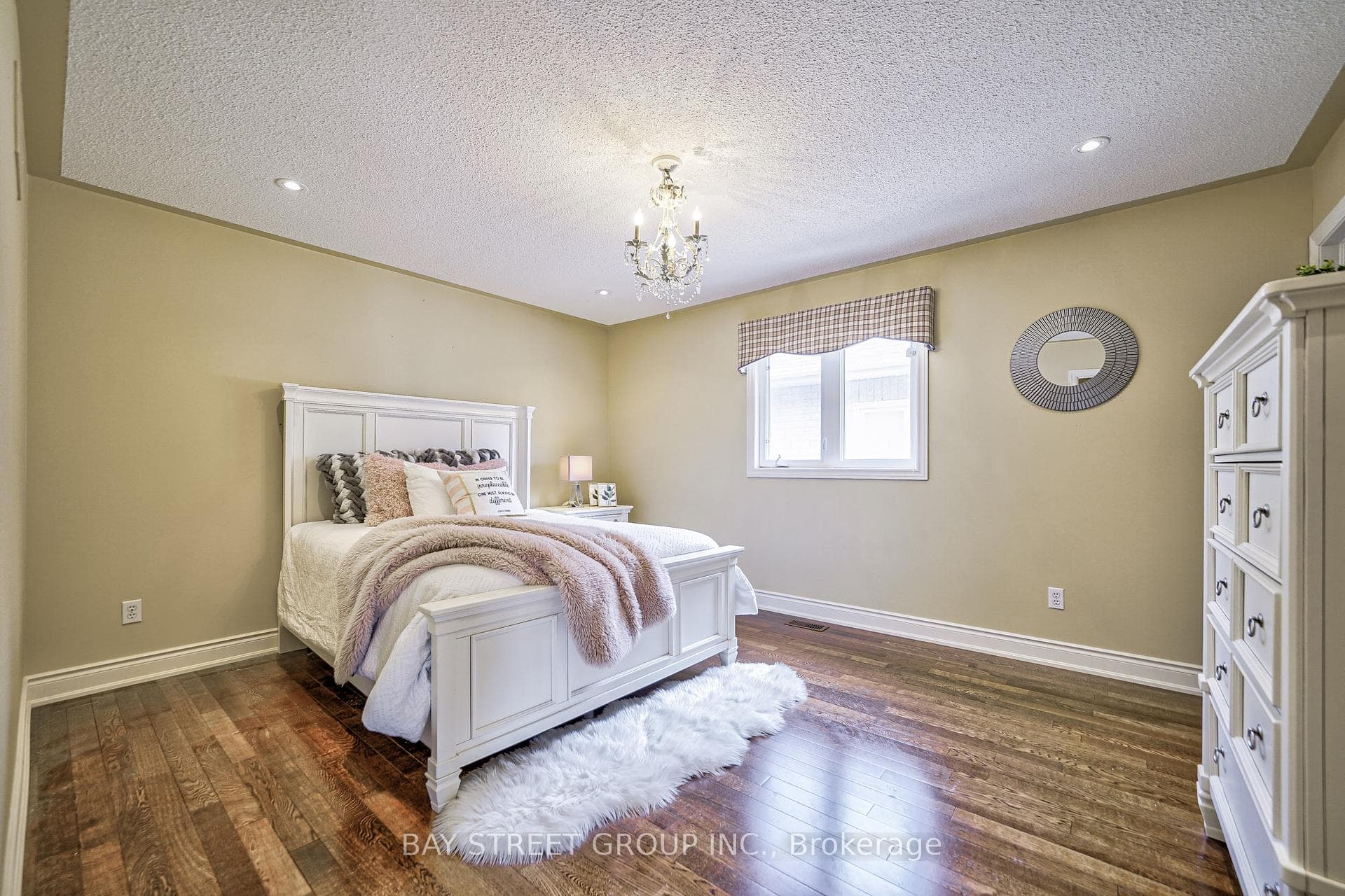 32 Ridgestone Drive photo 25
