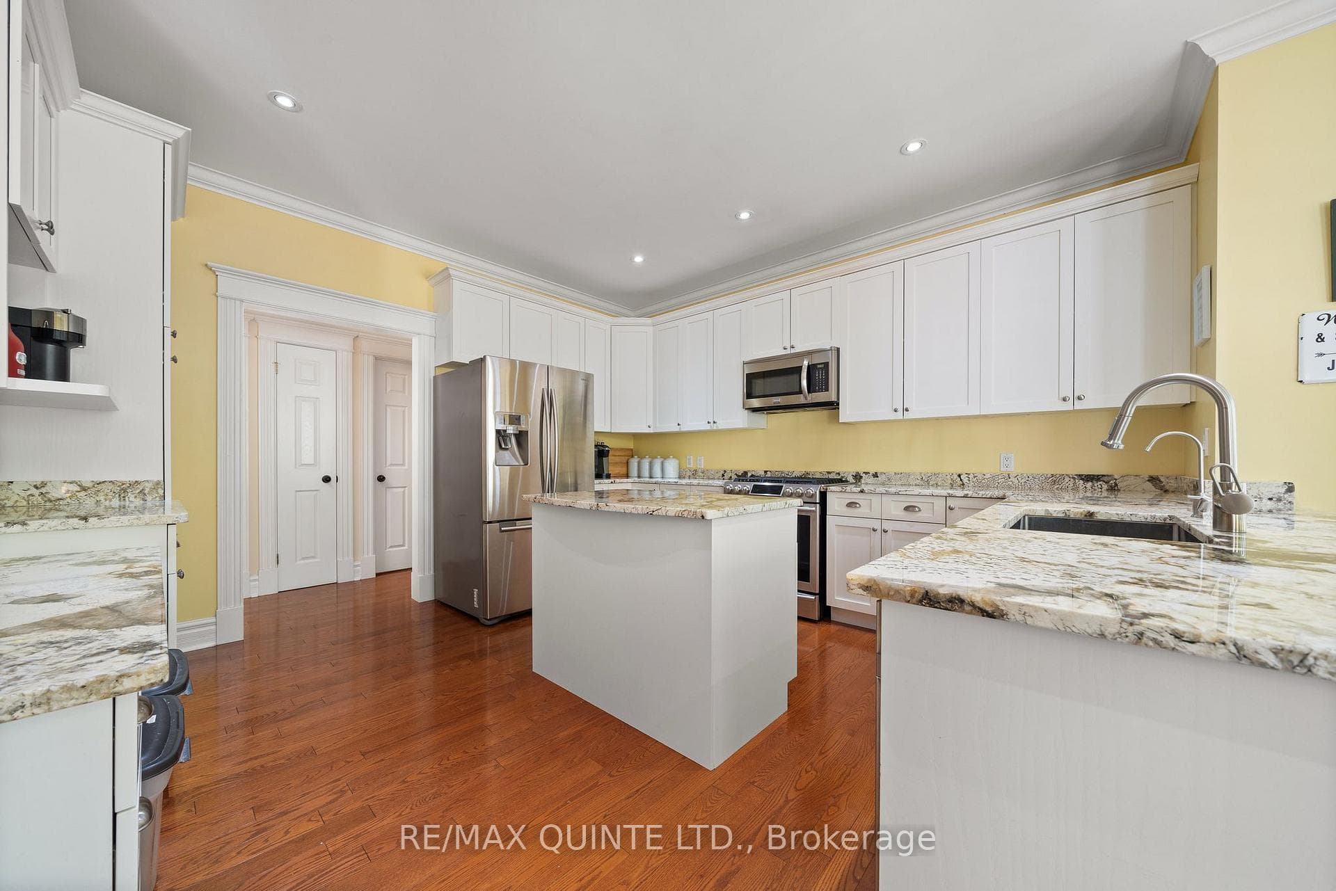 50 Penny Lane photo 16