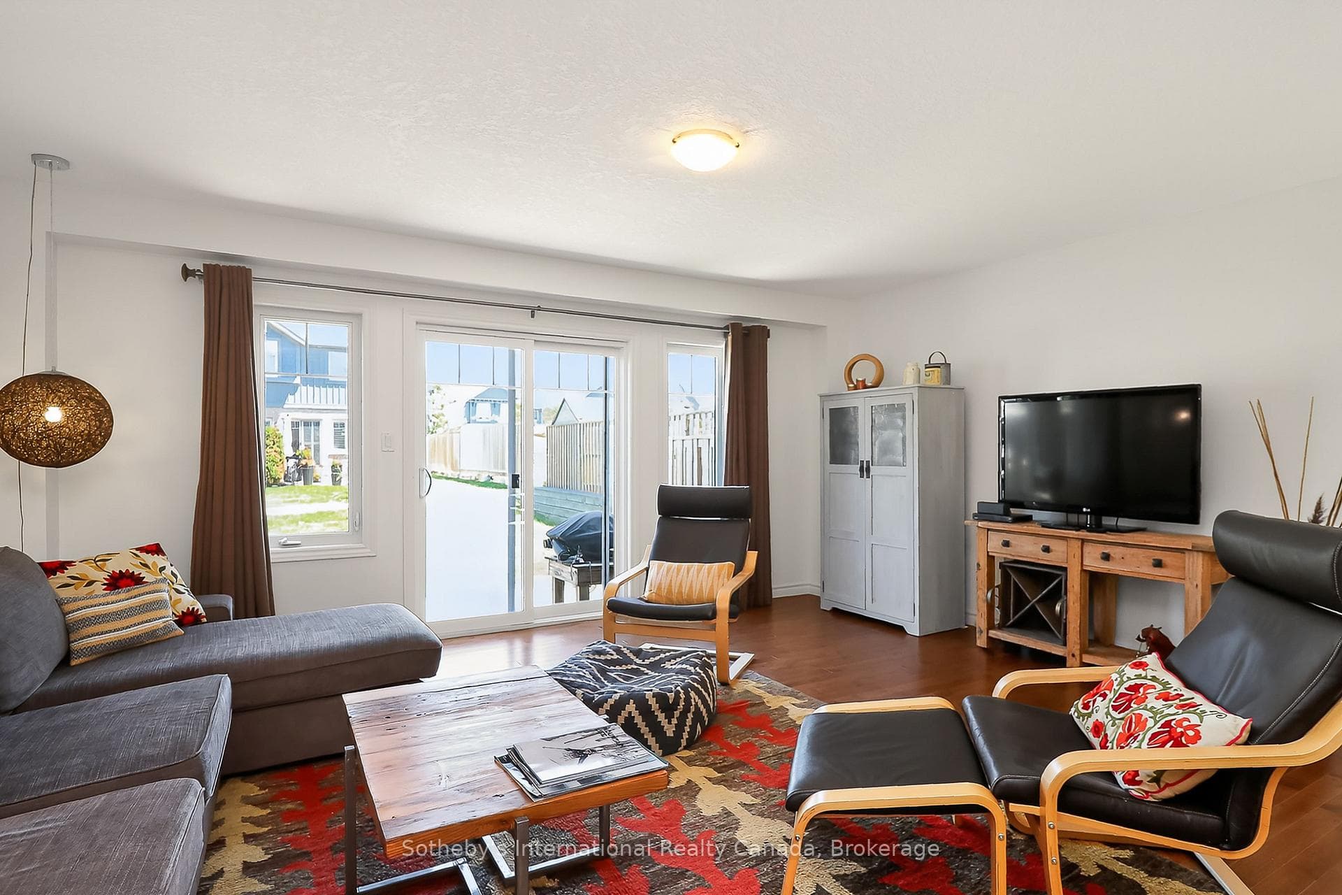 49 Silver Glen Boulevard photo 10