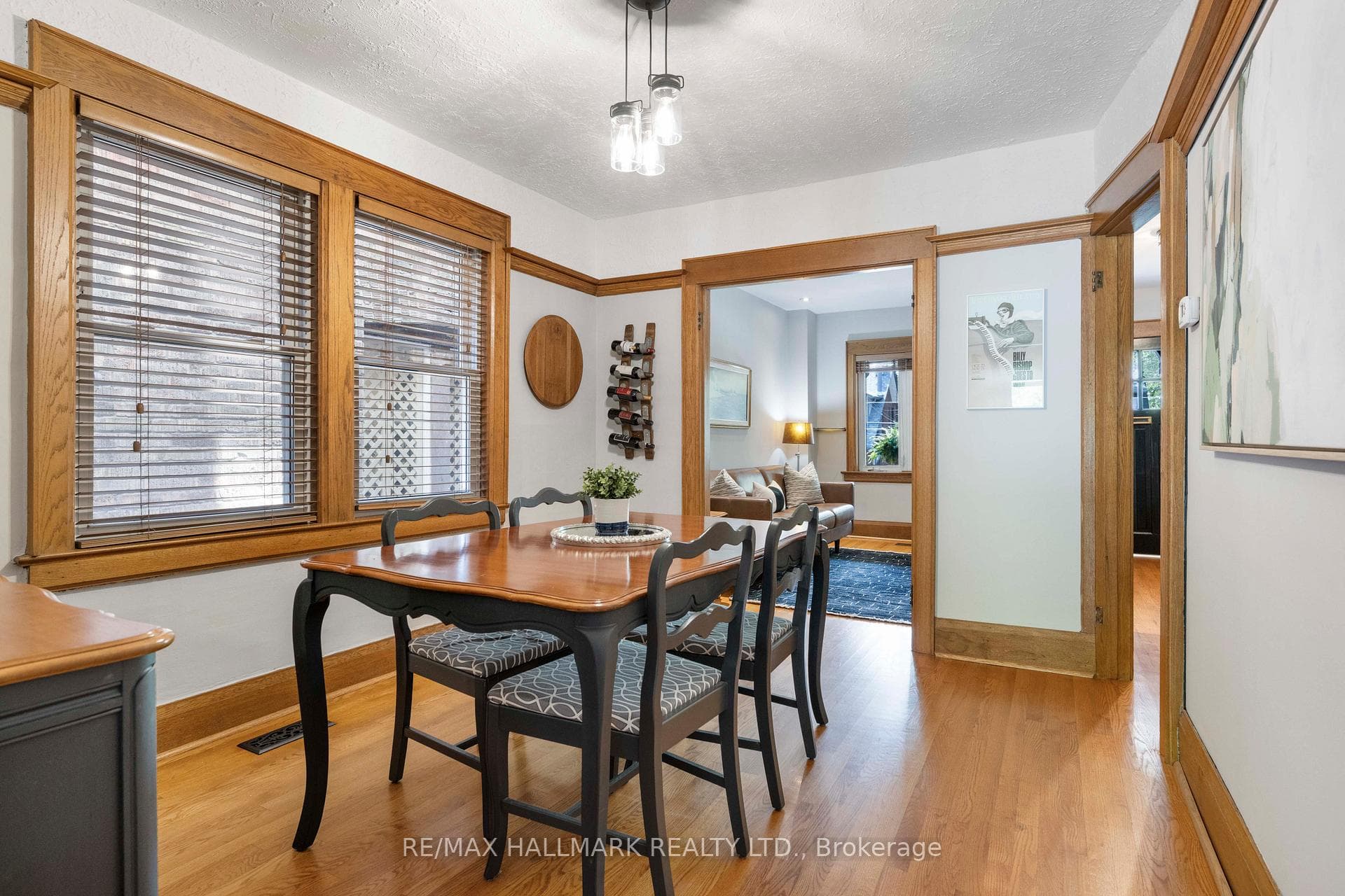 73 Edith Drive photo 10