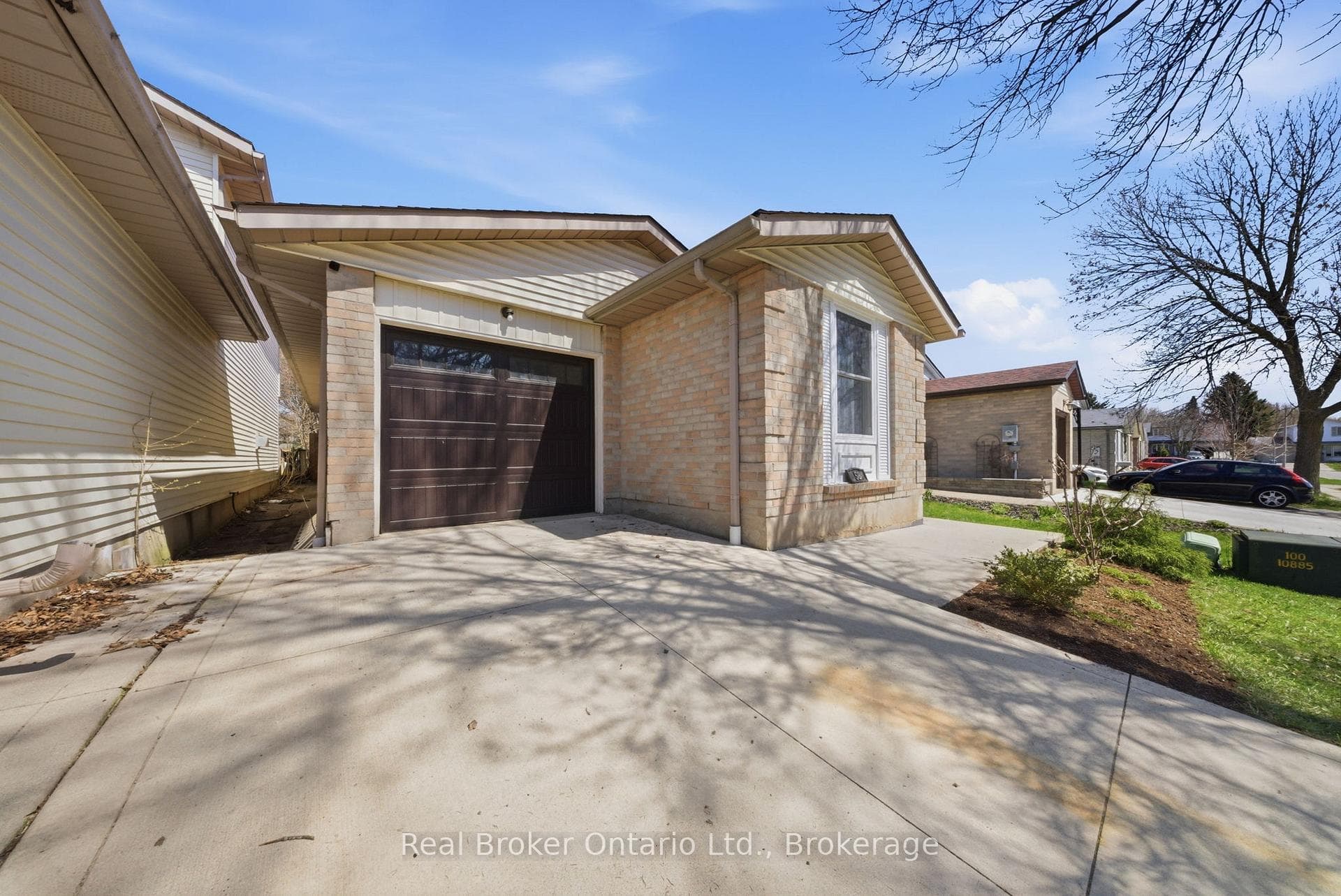 58 Leacock Avenue photo 3