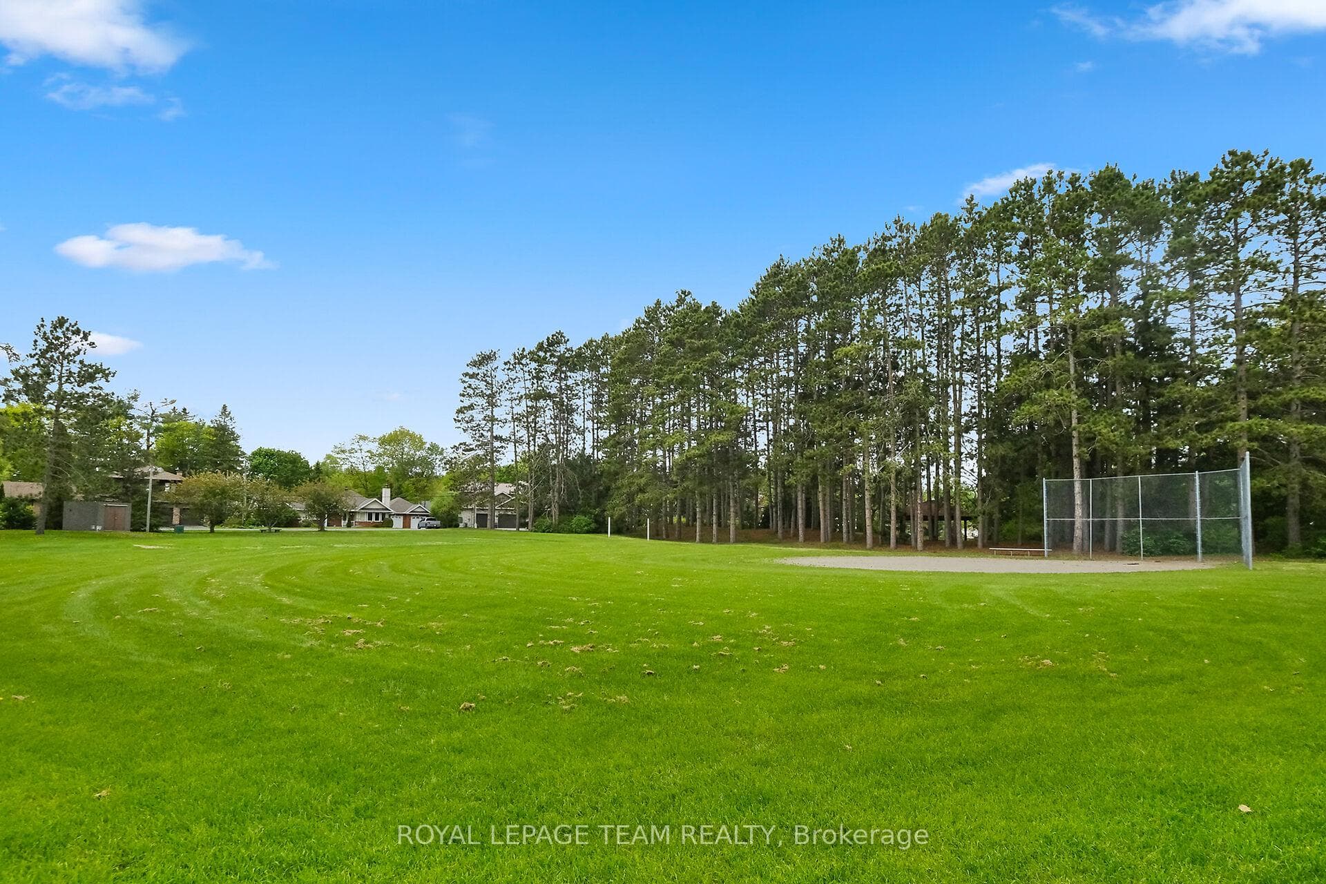 16 Sandy Avenue photo 37