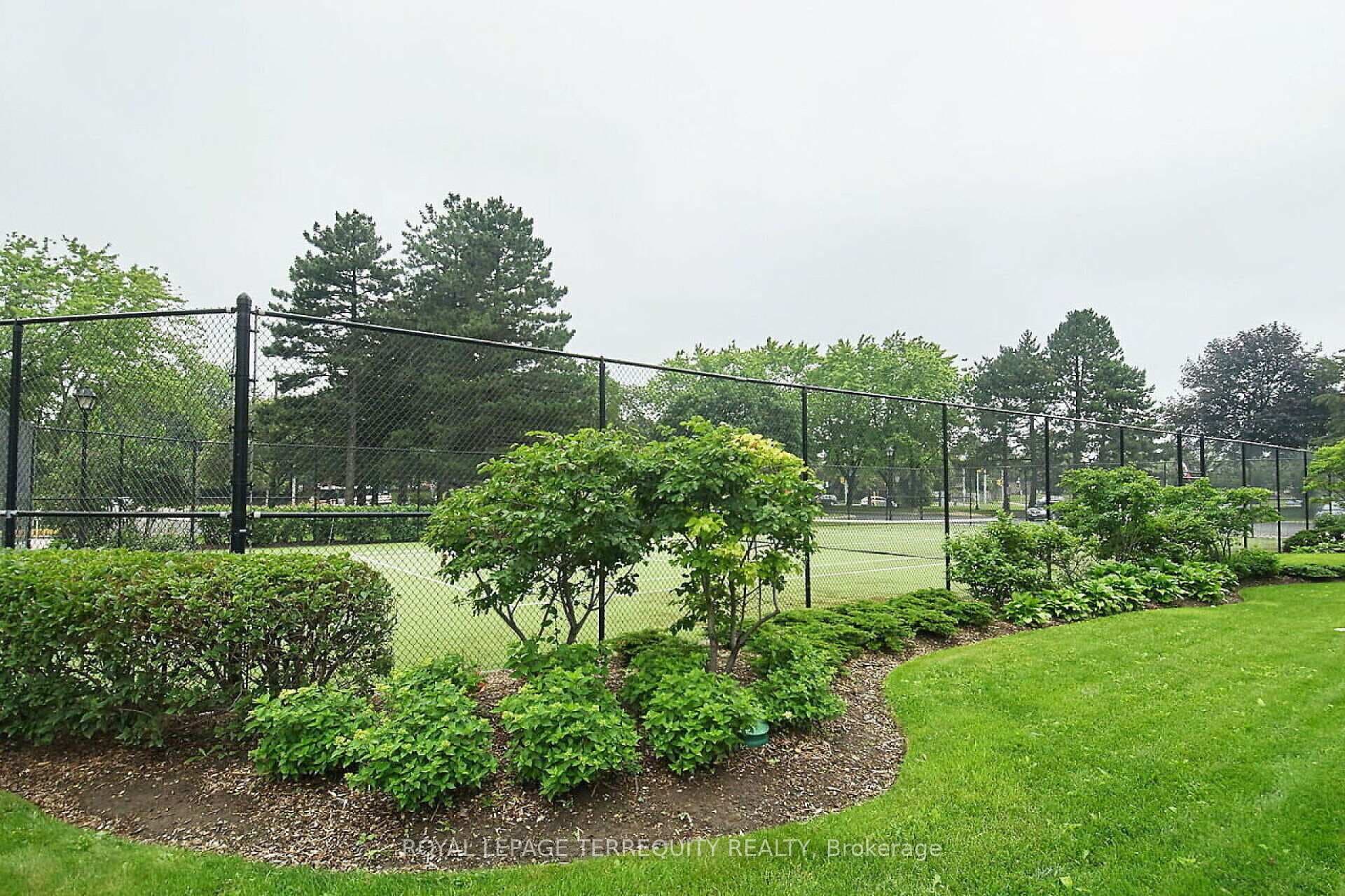 299 Mill Road Unit 703 photo 38