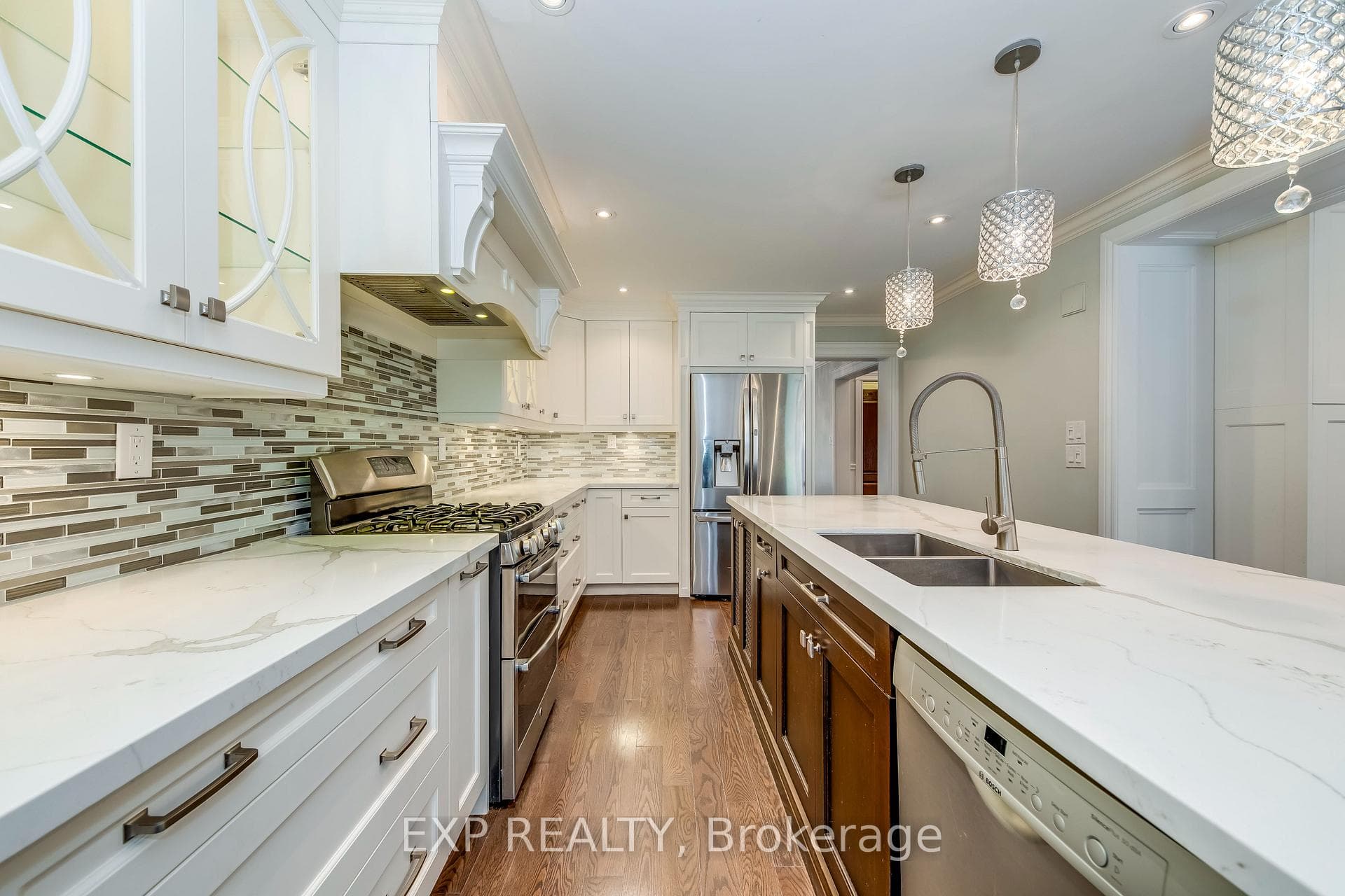 1135 Montrose Abbey Drive photo 15