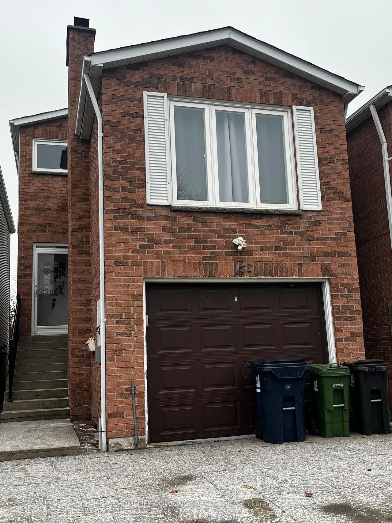 102 Seamist Crescent photo 21