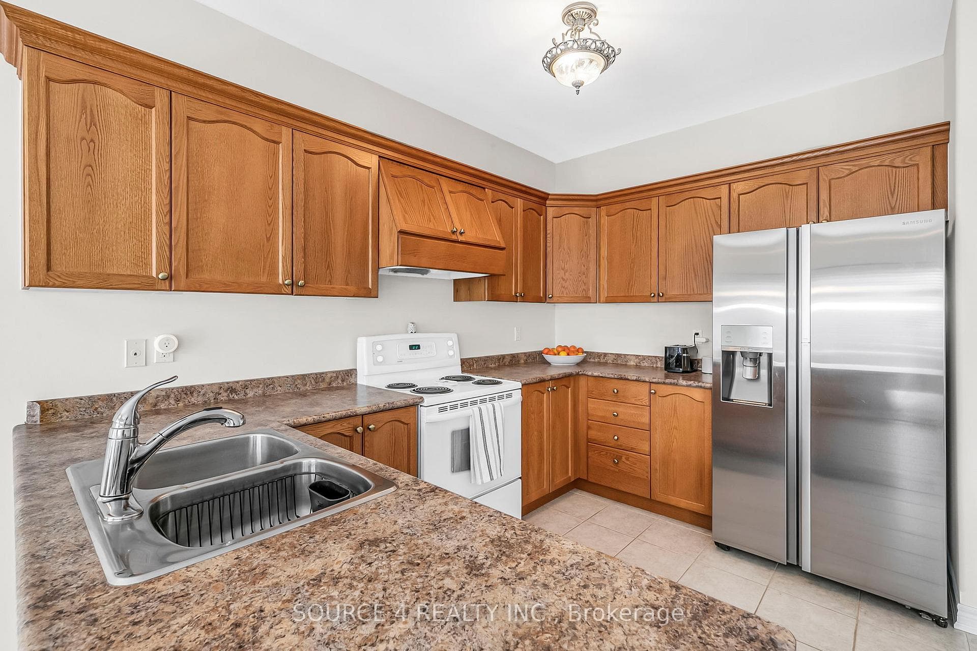 52 Gardiner Drive photo 13