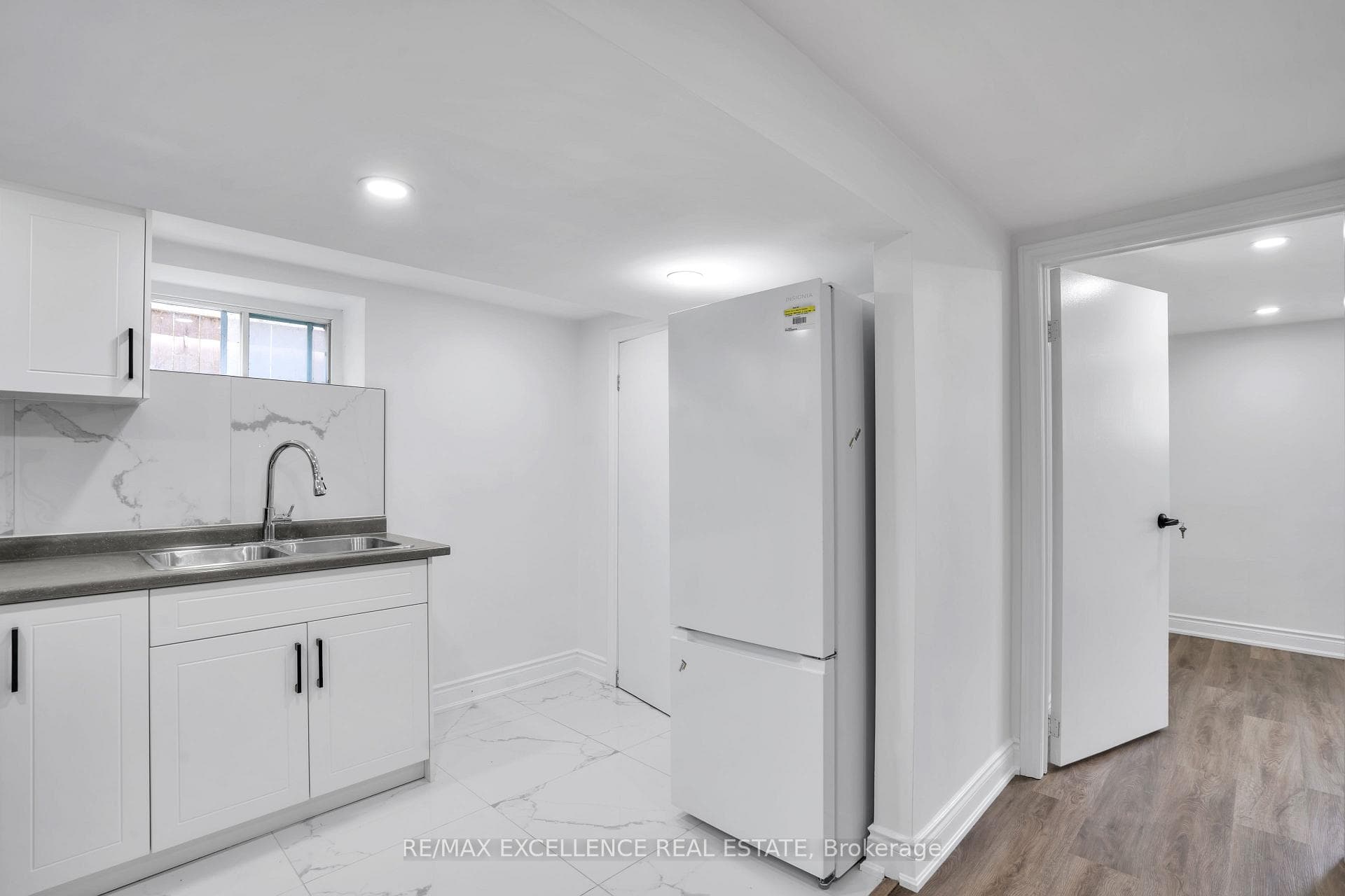 3 Camelot Crescent photo 26