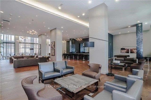 400 Adelaide Street Unit 814 photo 15