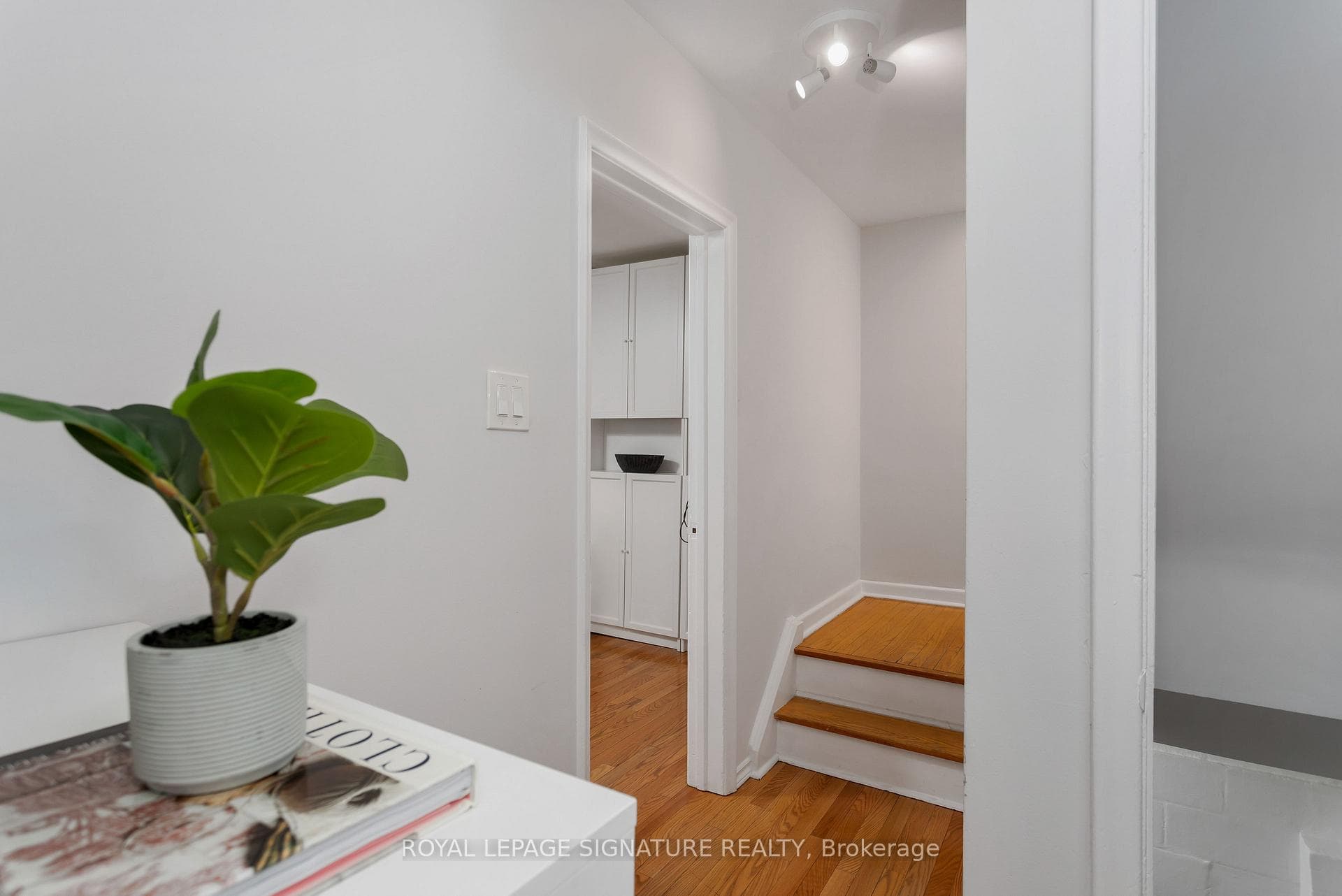 2330 Brookhurst Road photo 9