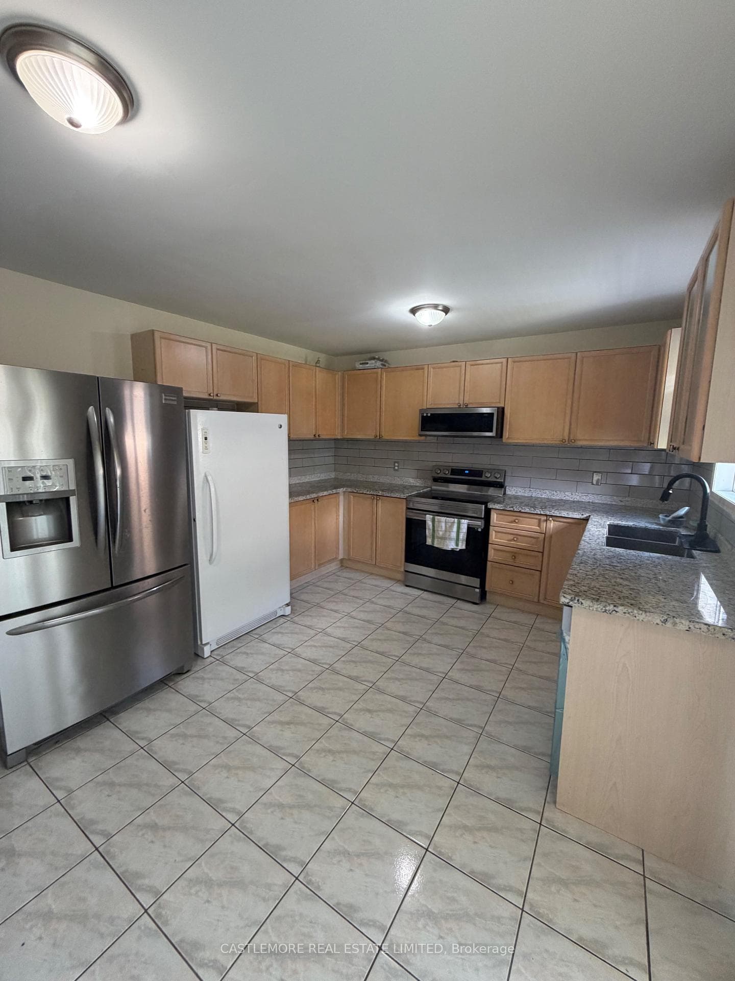 127 Brisdale Drive photo 5