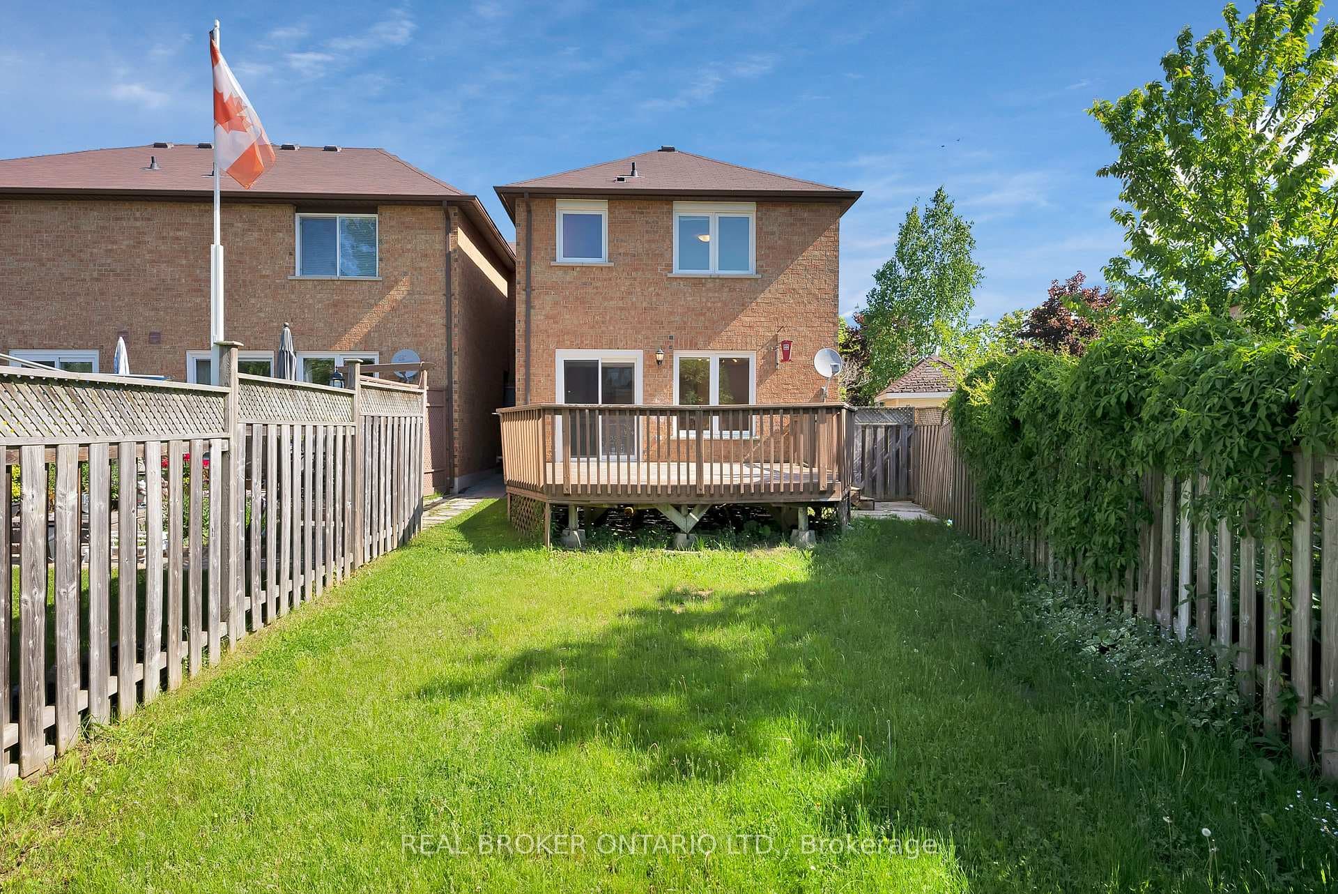 239 Humberland Drive photo 7