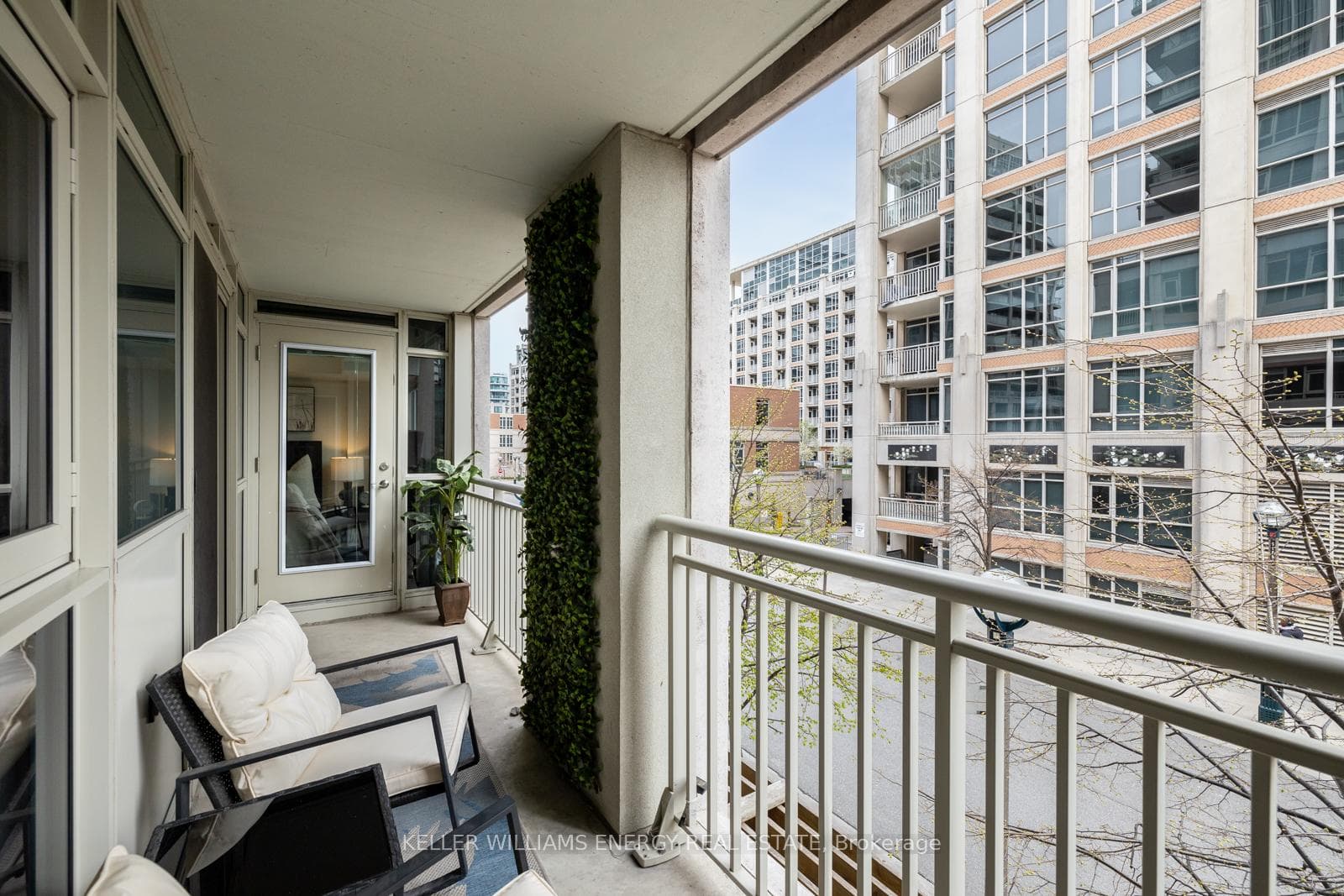 35 Bastion Street Unit 308 photo 21