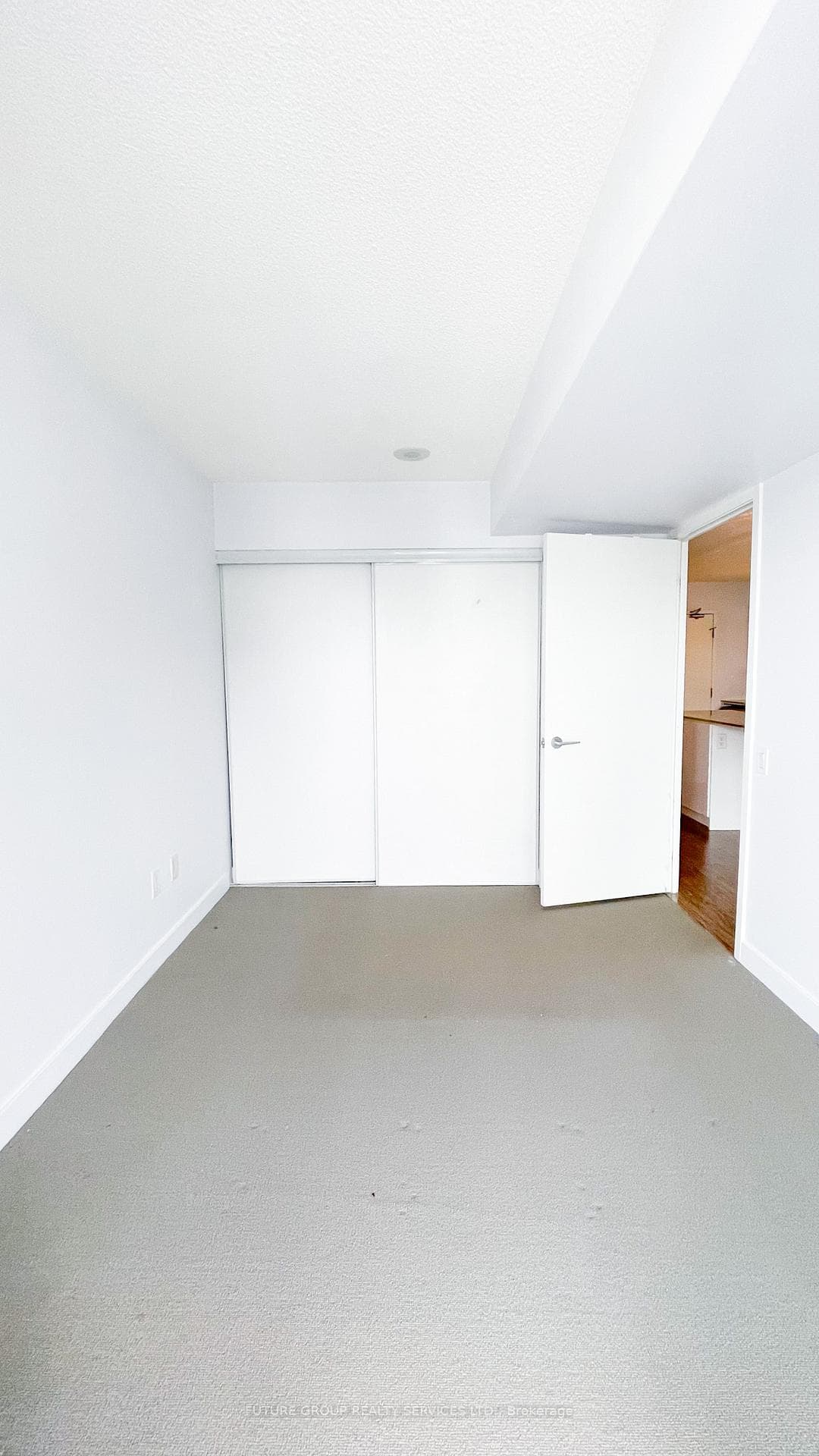 33 Singer Court Unit 1206 photo 11