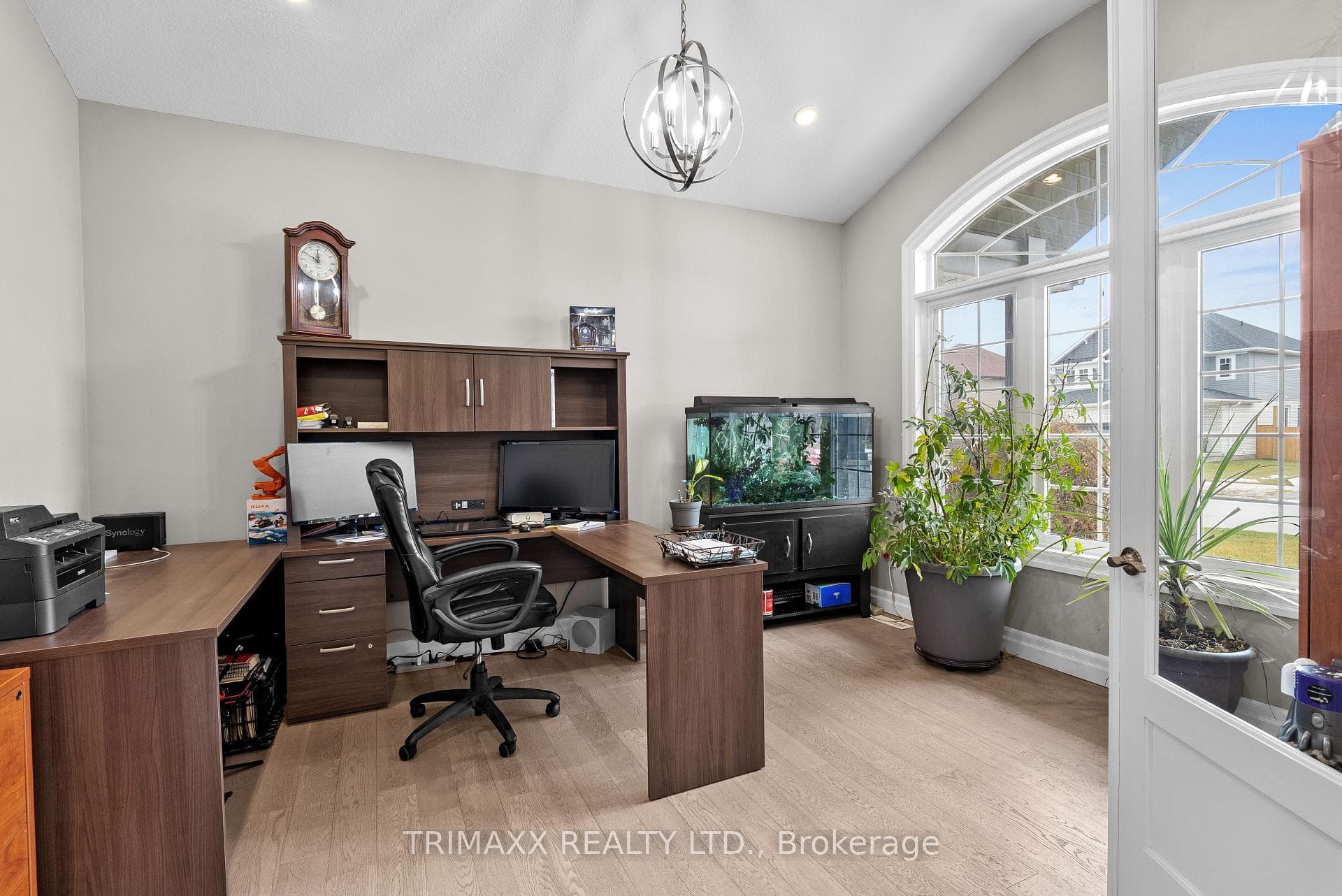 31 Thames Springs Crescent photo 4