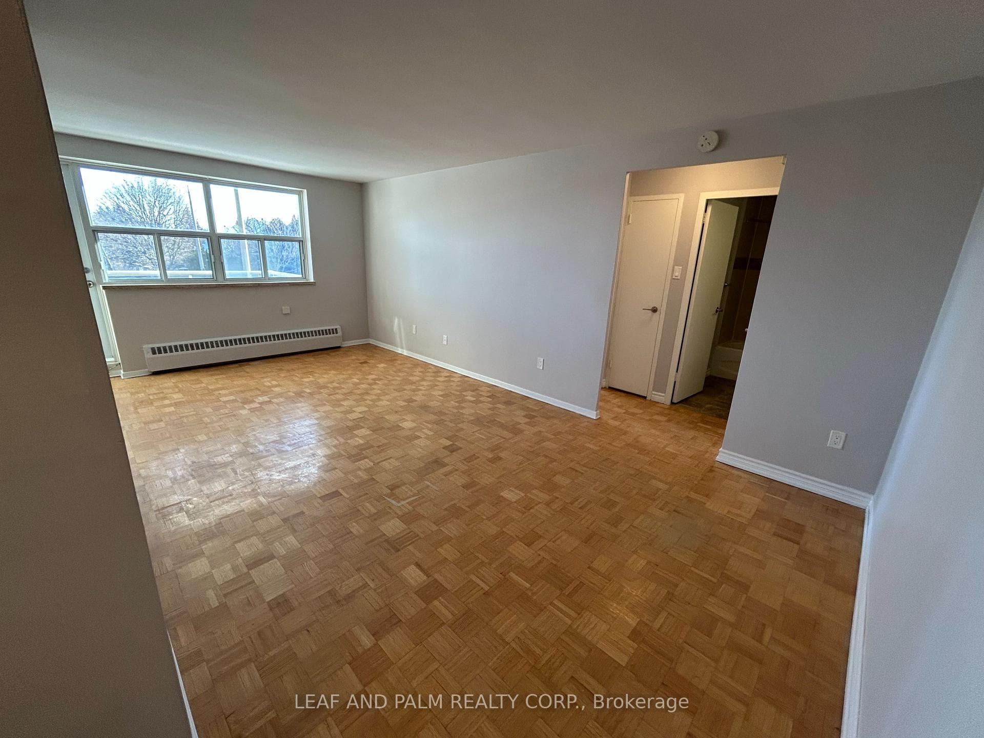 9960 Bayview Avenue Unit 204 photo 4