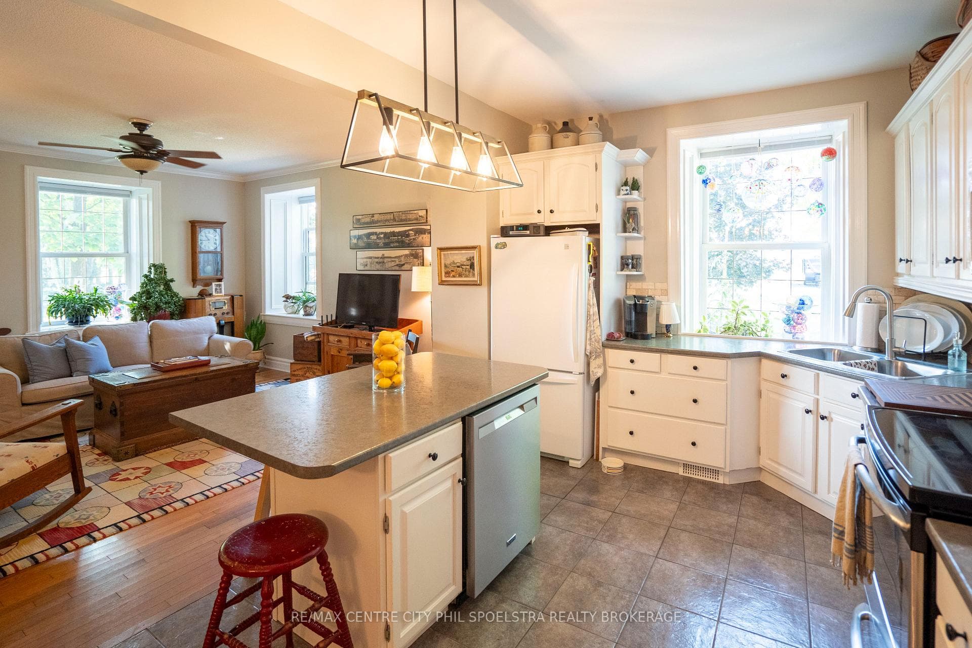 11892 Hedley Drive photo 33