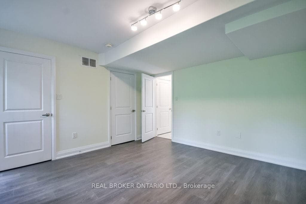 199 Ardagh Road Unit 18 photo 11