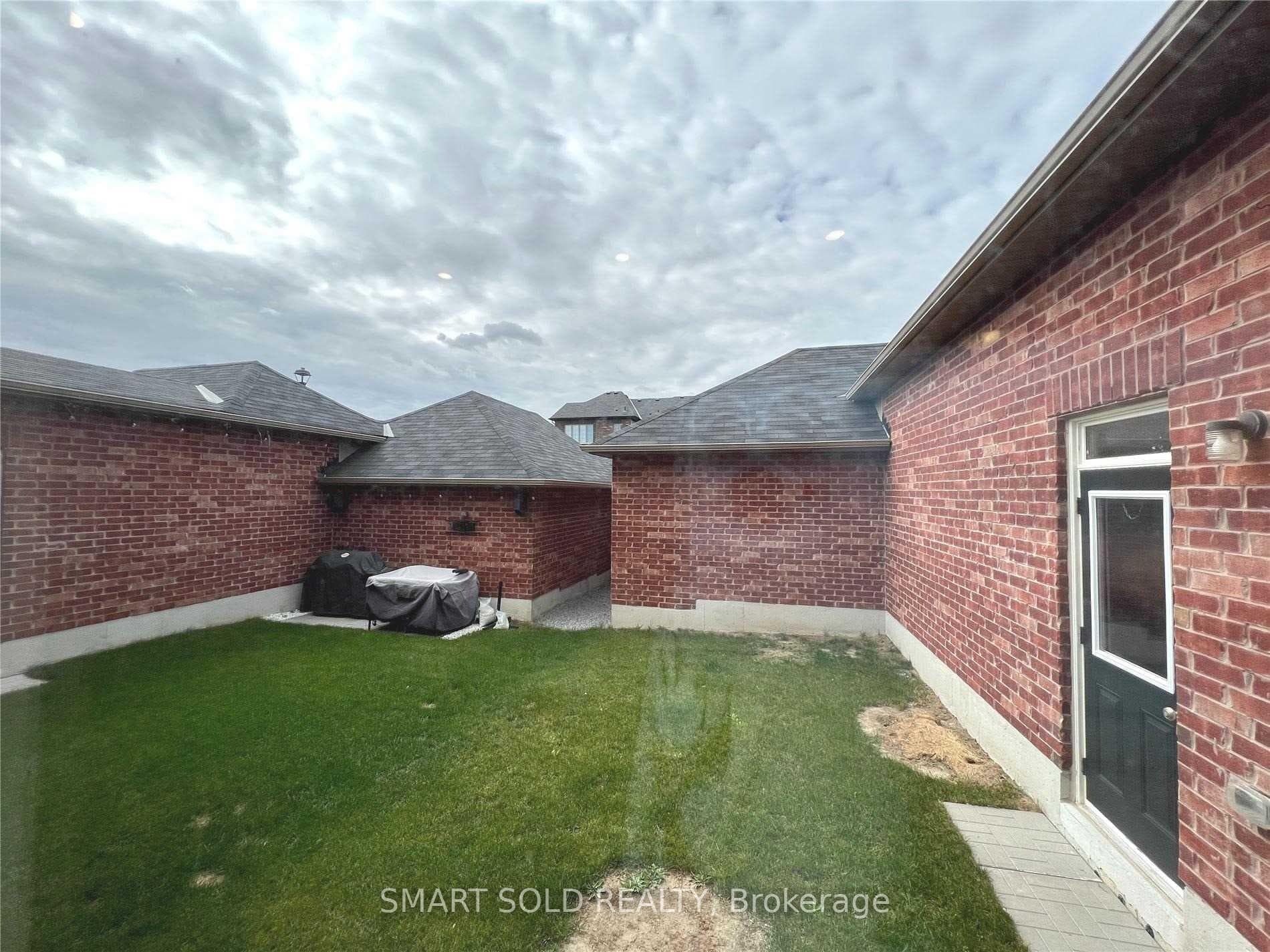 1046 Murrell Boulevard photo 30