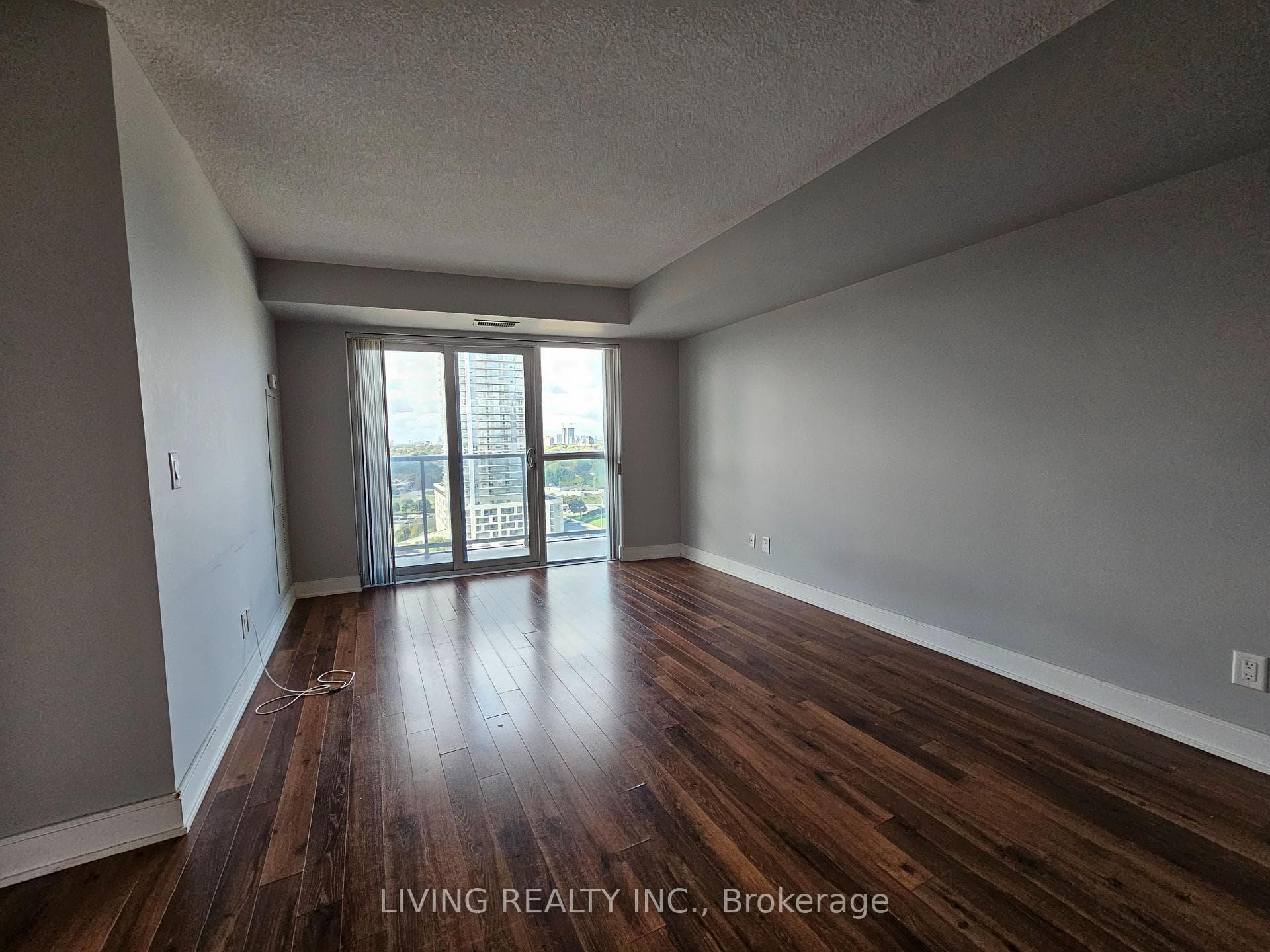 125 Village Green Square Unit 1707 photo 7