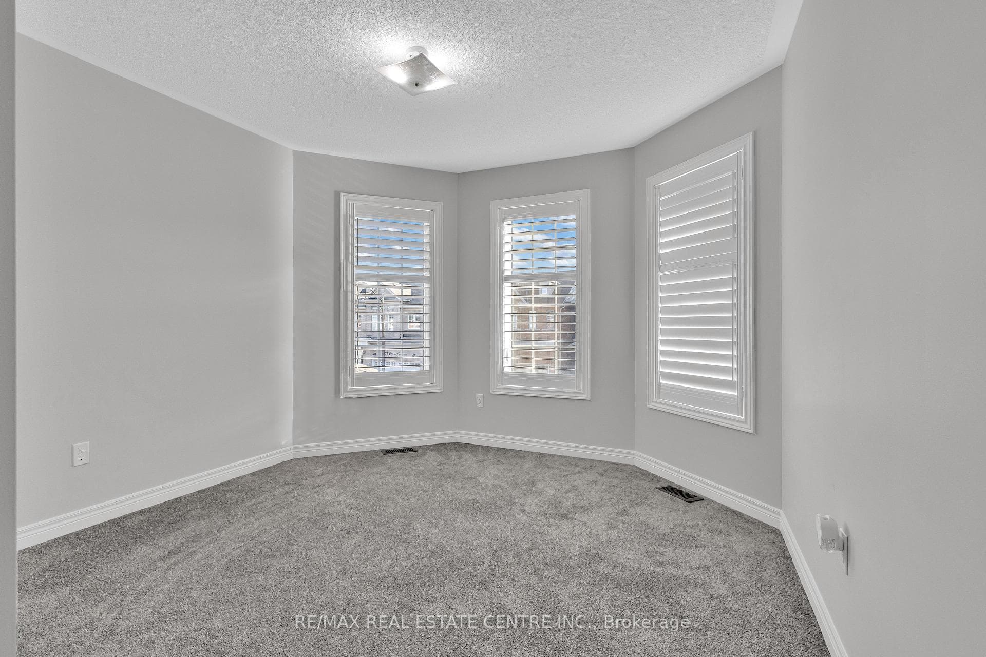 466 Cedric Terrace photo 24