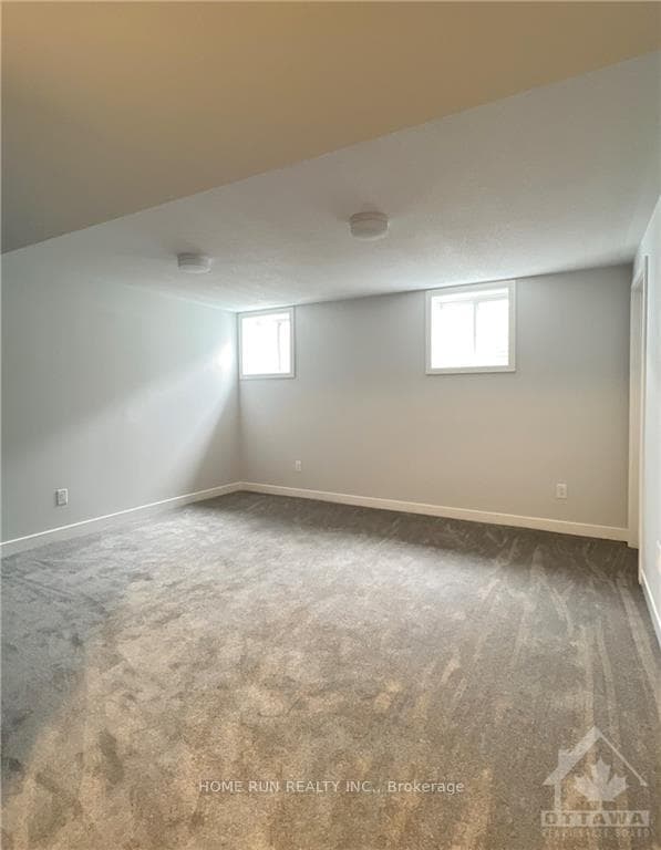 86 KINDRED Row photo 19