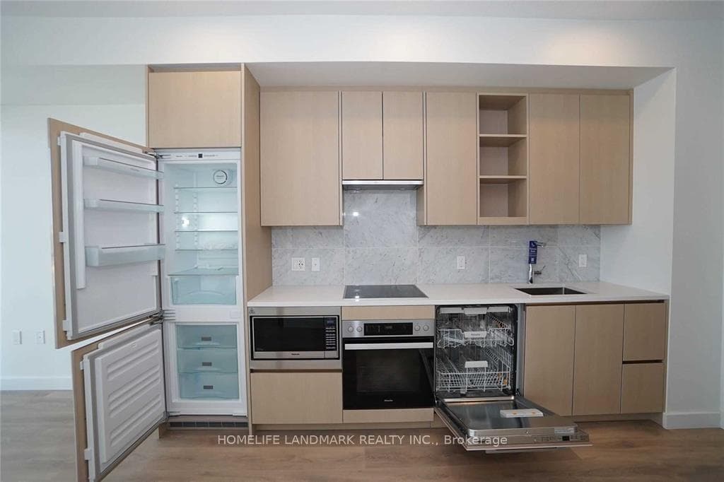 95 Mcmahon Drive Unit 1015 photo 9