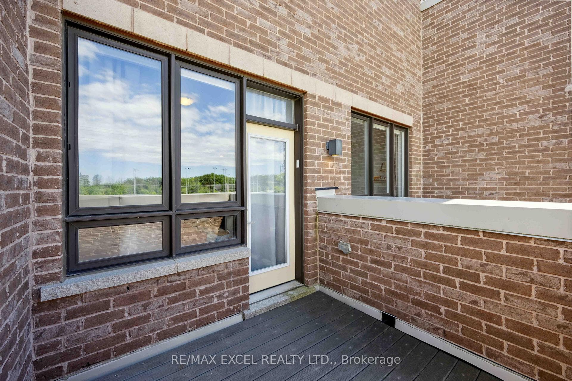 58 Denarius Crescent photo 25