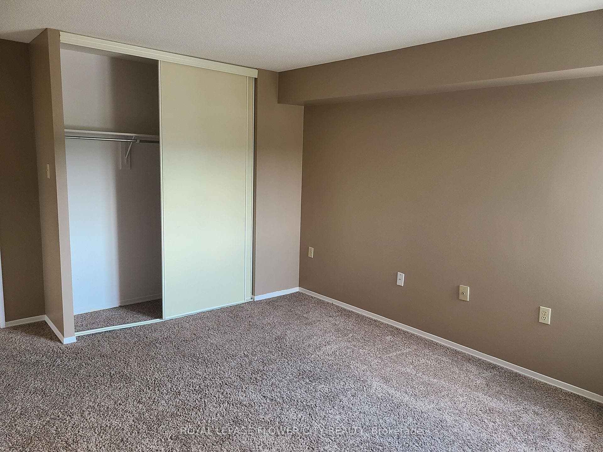 860 Commissioners Road Unit 707 photo 13