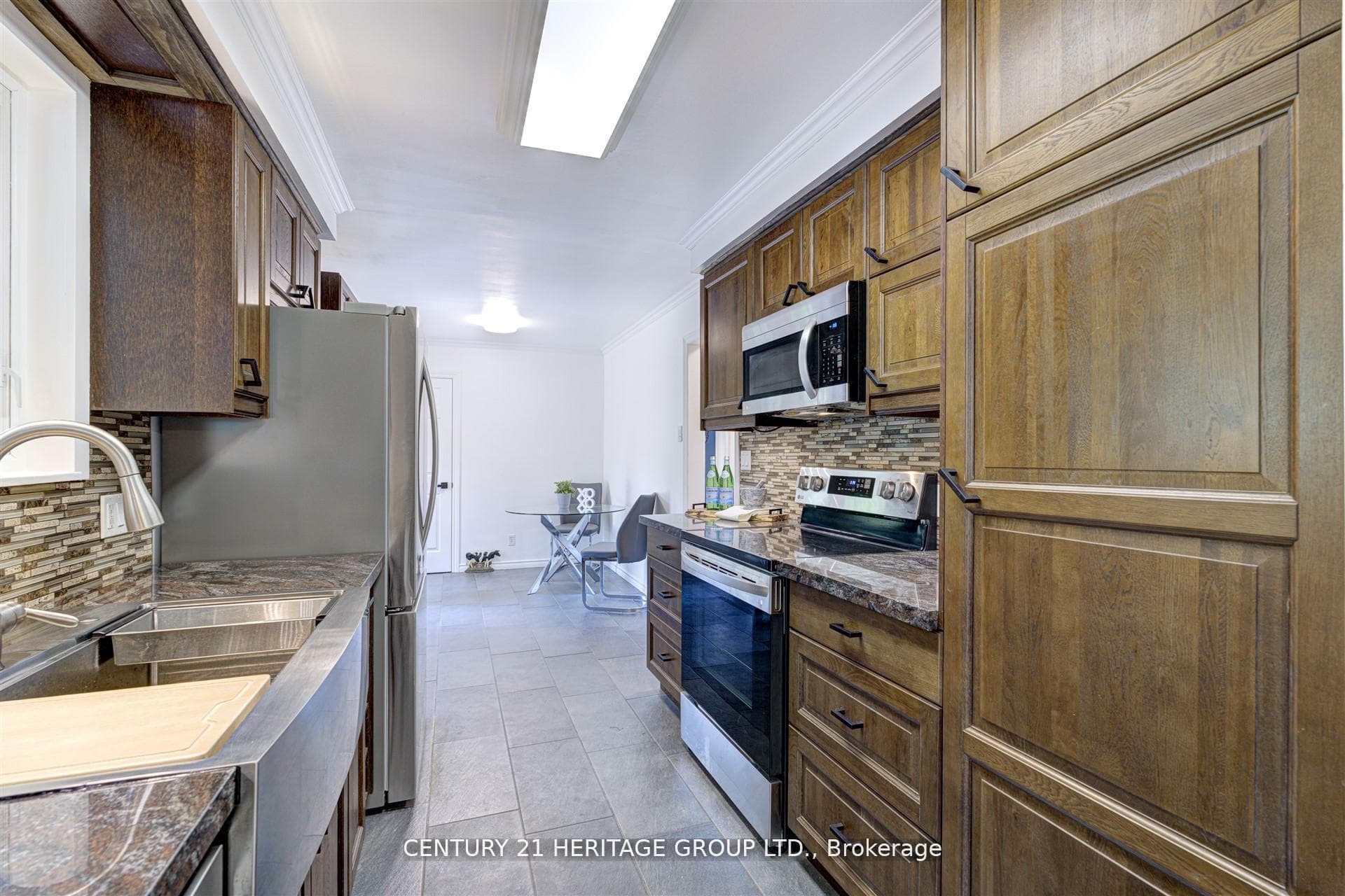 10 Bachly Crescent photo 16