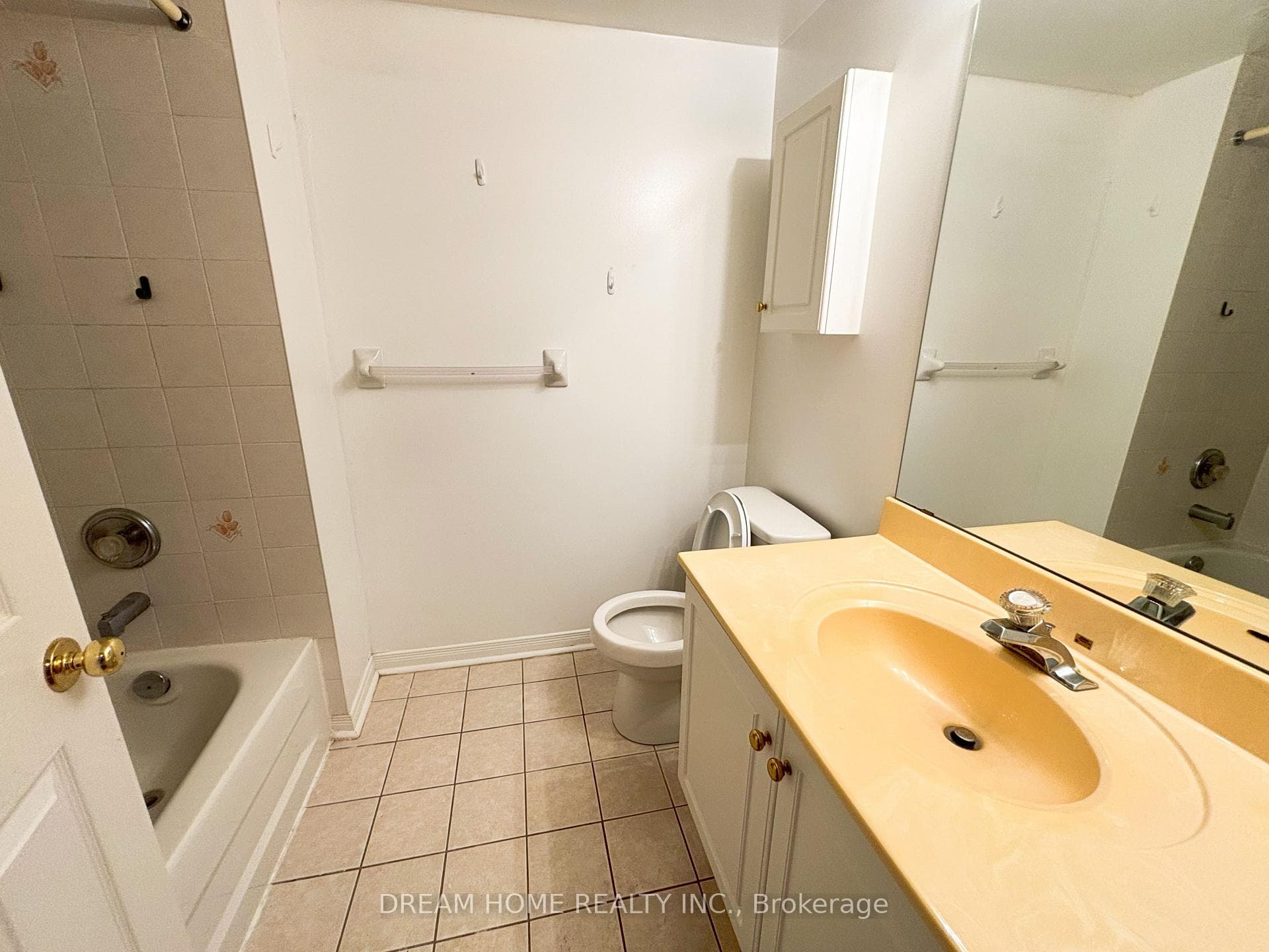 29 Rosebank Drive Unit 707 photo 7