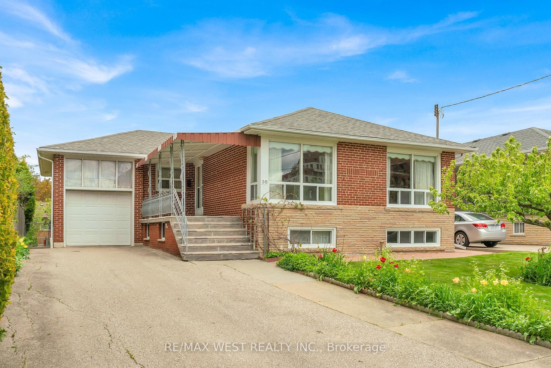 36 Diana Drive photo 1