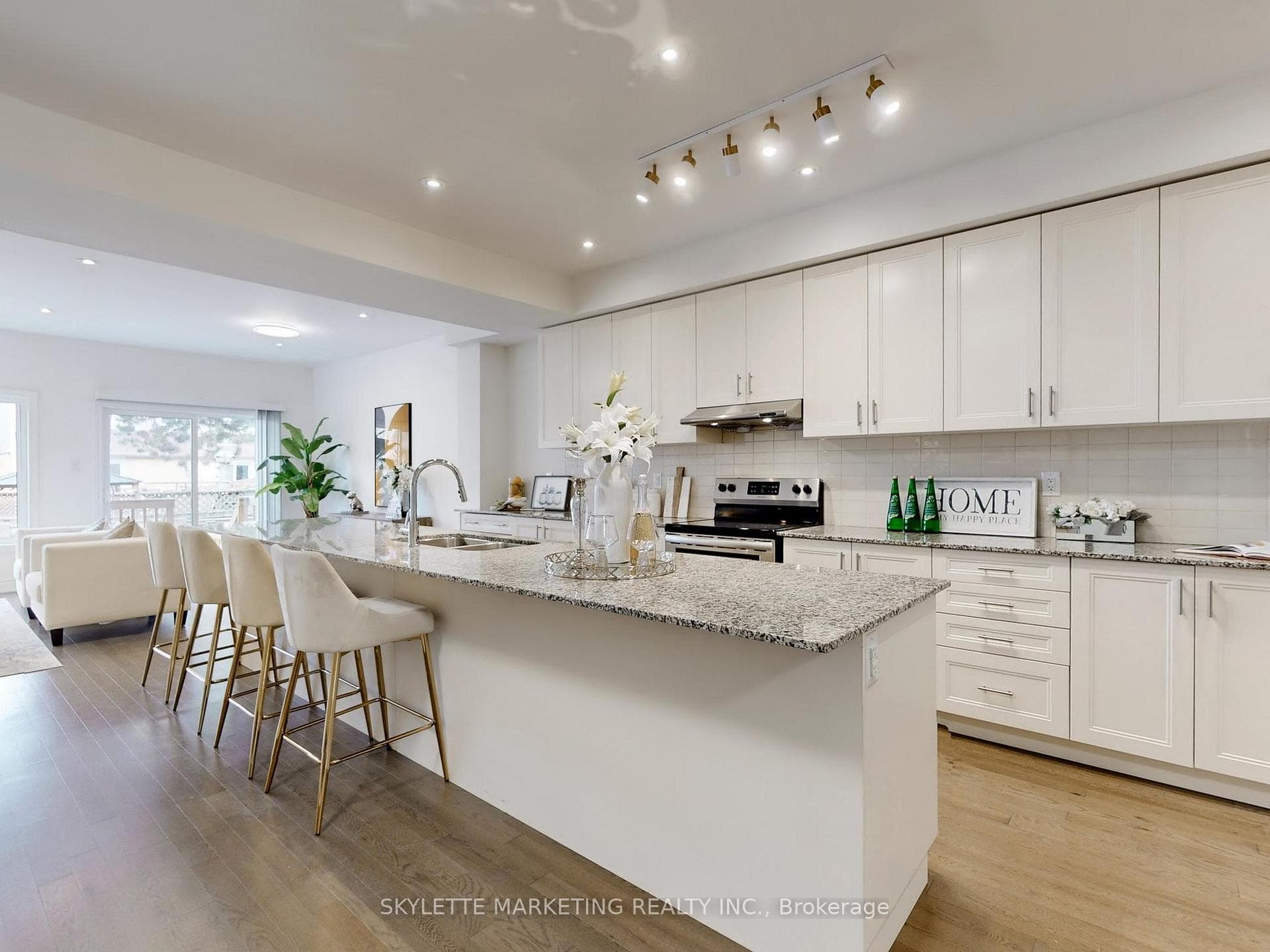 106 Lichfield Road photo 10