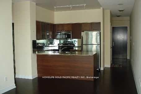 761 Bay Street Unit 3913 photo 3